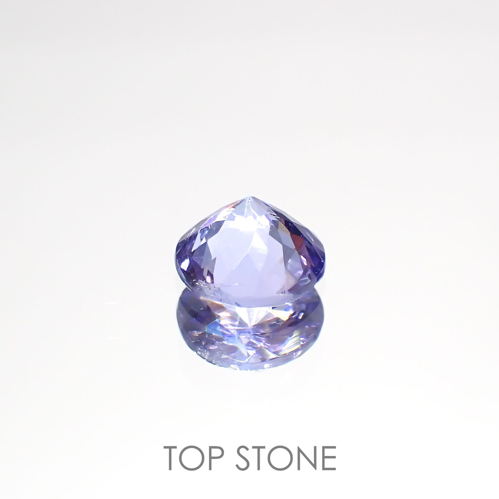 タンザナイト(宝石名タンザナイト)タンザニア産 0.70ct 識別済[220516041]5.9x5.8mm前後