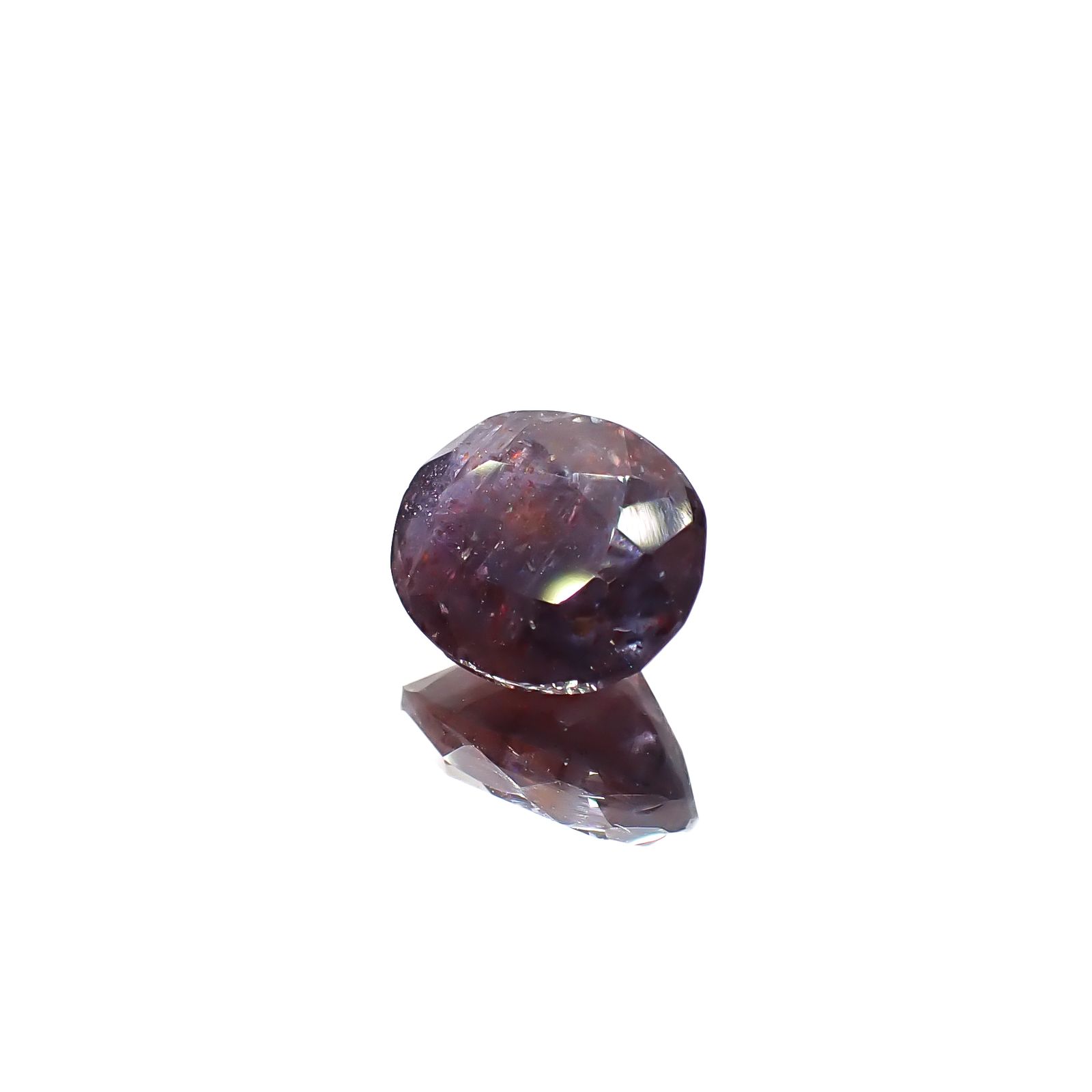 ブラッドショットアイオライト インド産 1.68ct [241129464]8.9x7.2mm前後