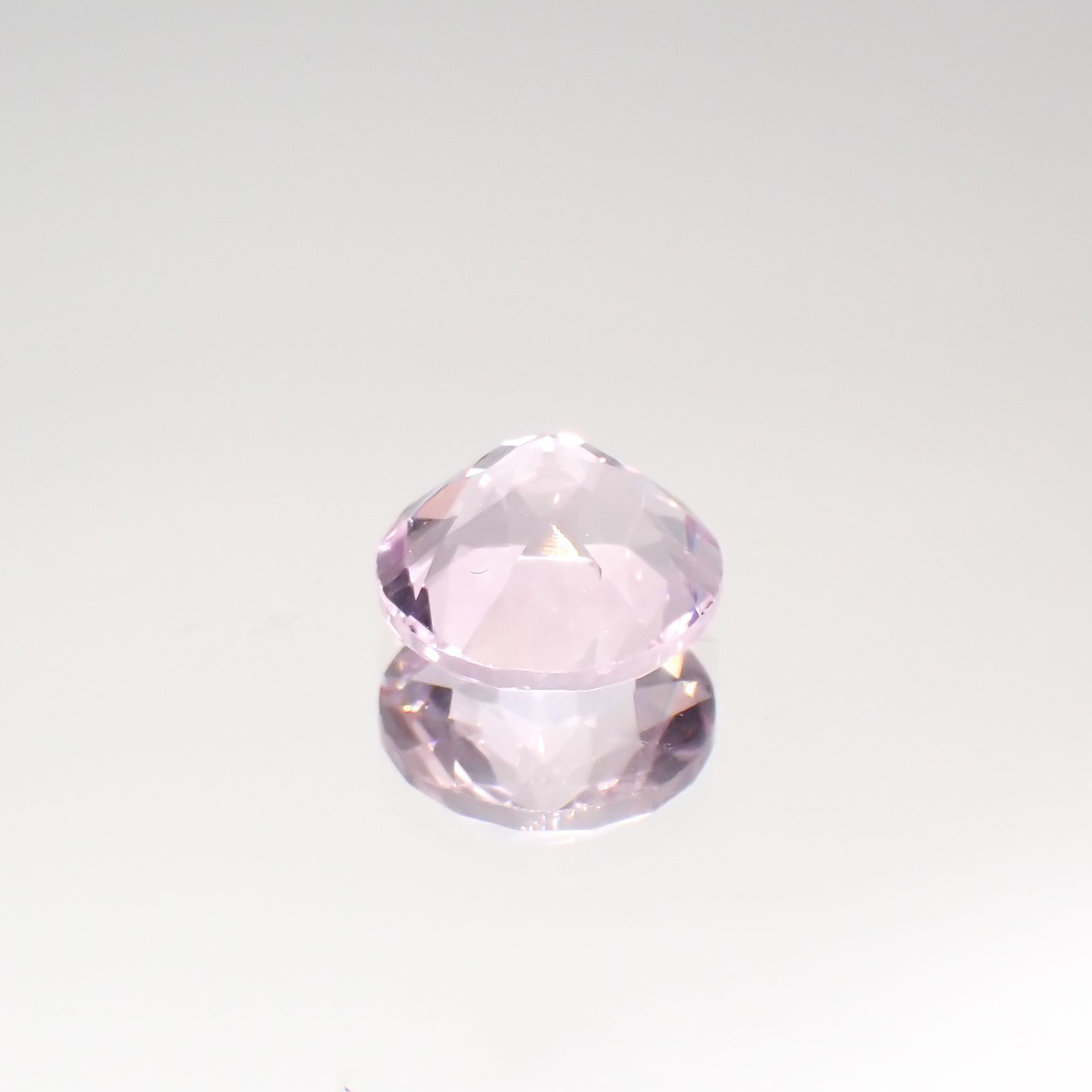ピンクフローライト(宝石名フルオライト)ブラジル産 4.13ct 識別済[220115131]10x10mm前後