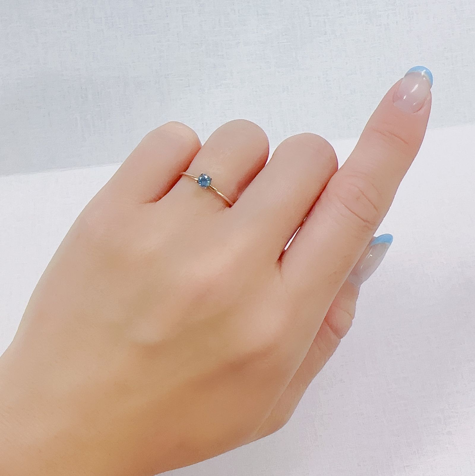 アクアマリン サンタマリアカラー(宝石名アクアマリン)モザンビーク産 0.15ct 識別済[230622264]3.4x3.4mm前後
