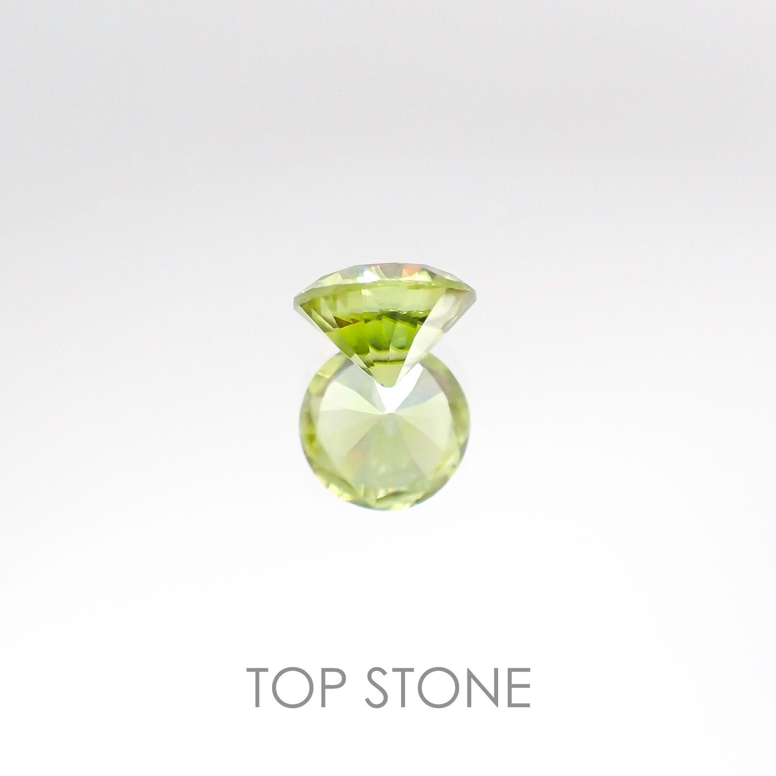 スフェーン マダガスカル産 ルース 0.98ct[20106527]6.1×6.1mm前後