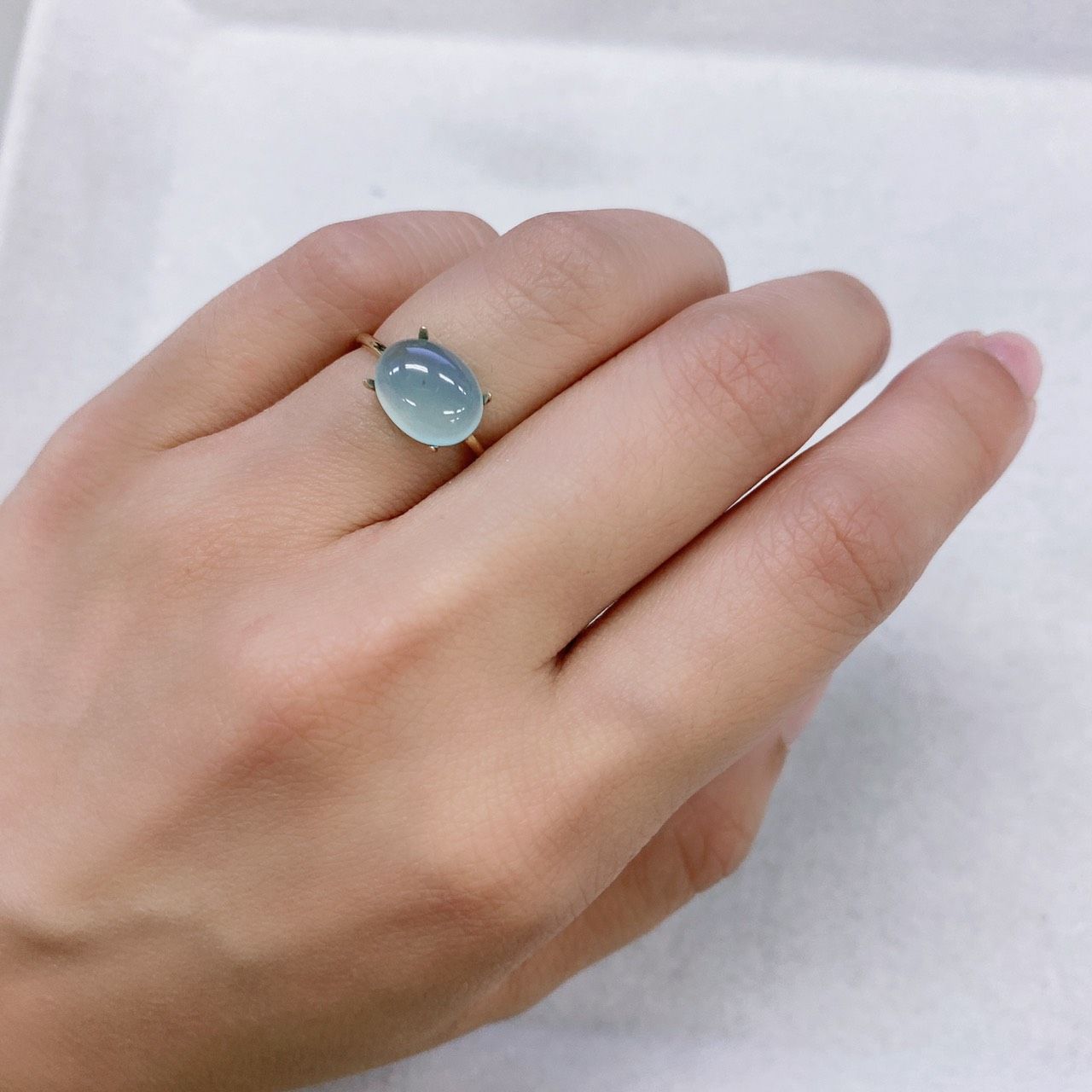 アクアプレーズ 南アフリカ産 ルース 2.68ct[210812331]10.1×8mm前後