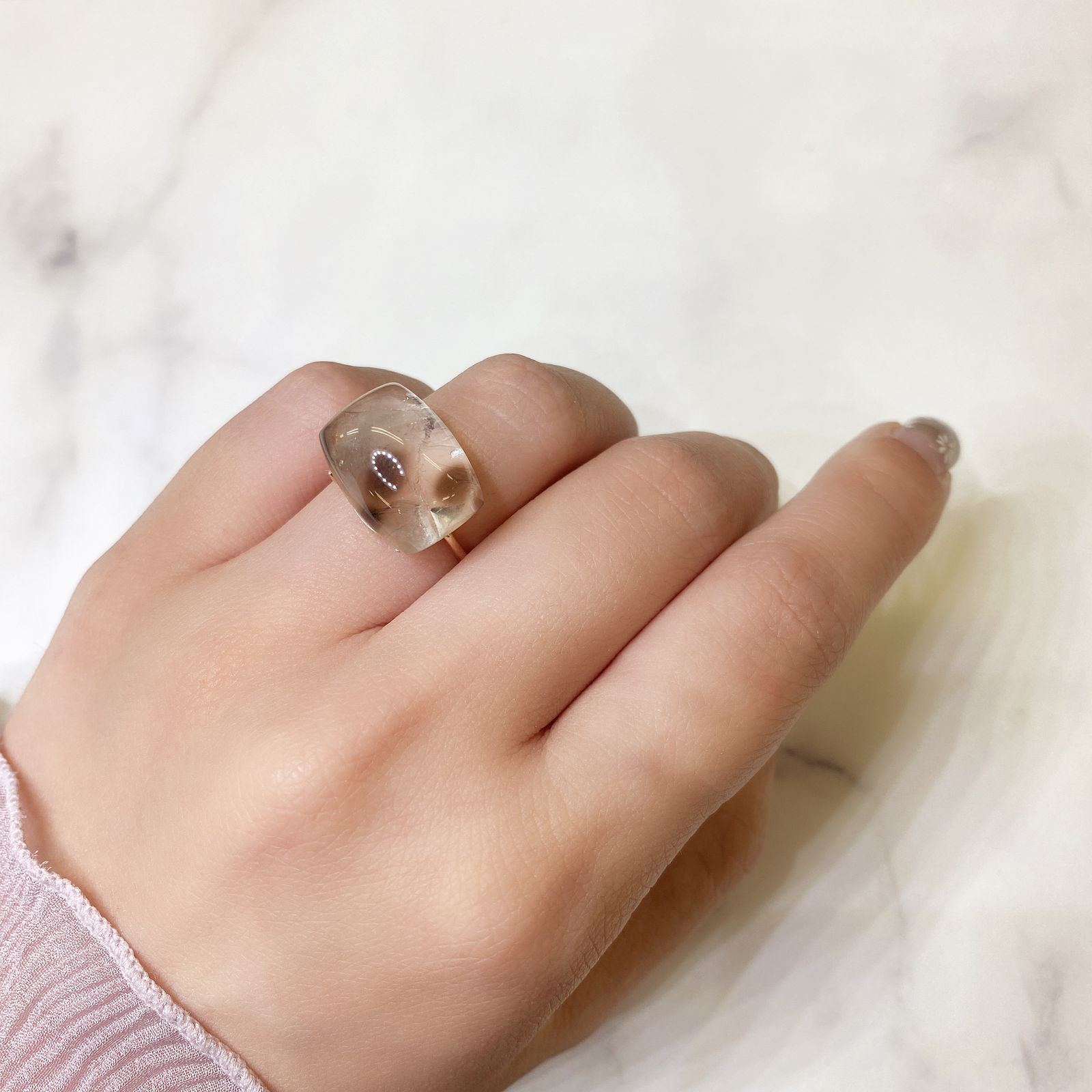 ダルメシアンクォーツ(宝石名ラジエーション・ダメージ・クォーツ) ブラジル産 12.26ct 識別済[210812886]16.3×12mm前後