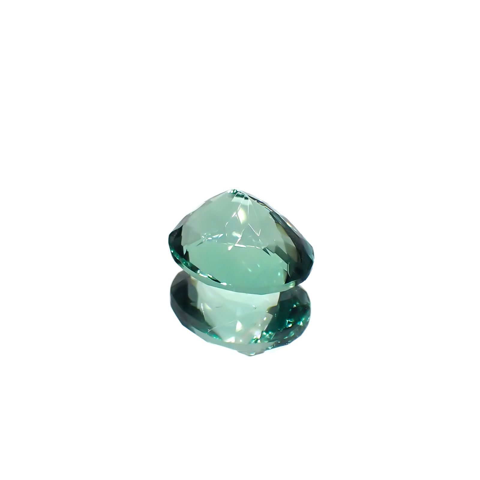フローライト フルオレッセンス イギリス・ダイアナマリア鉱山産 1.71ct[240527703]8.1x6.8mm前後