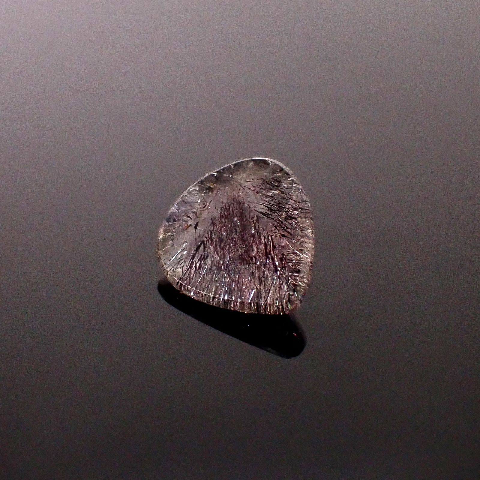 スーパーセブン ブラジル産 33.10ct / 28.4x24.4mm前後 [260231686]