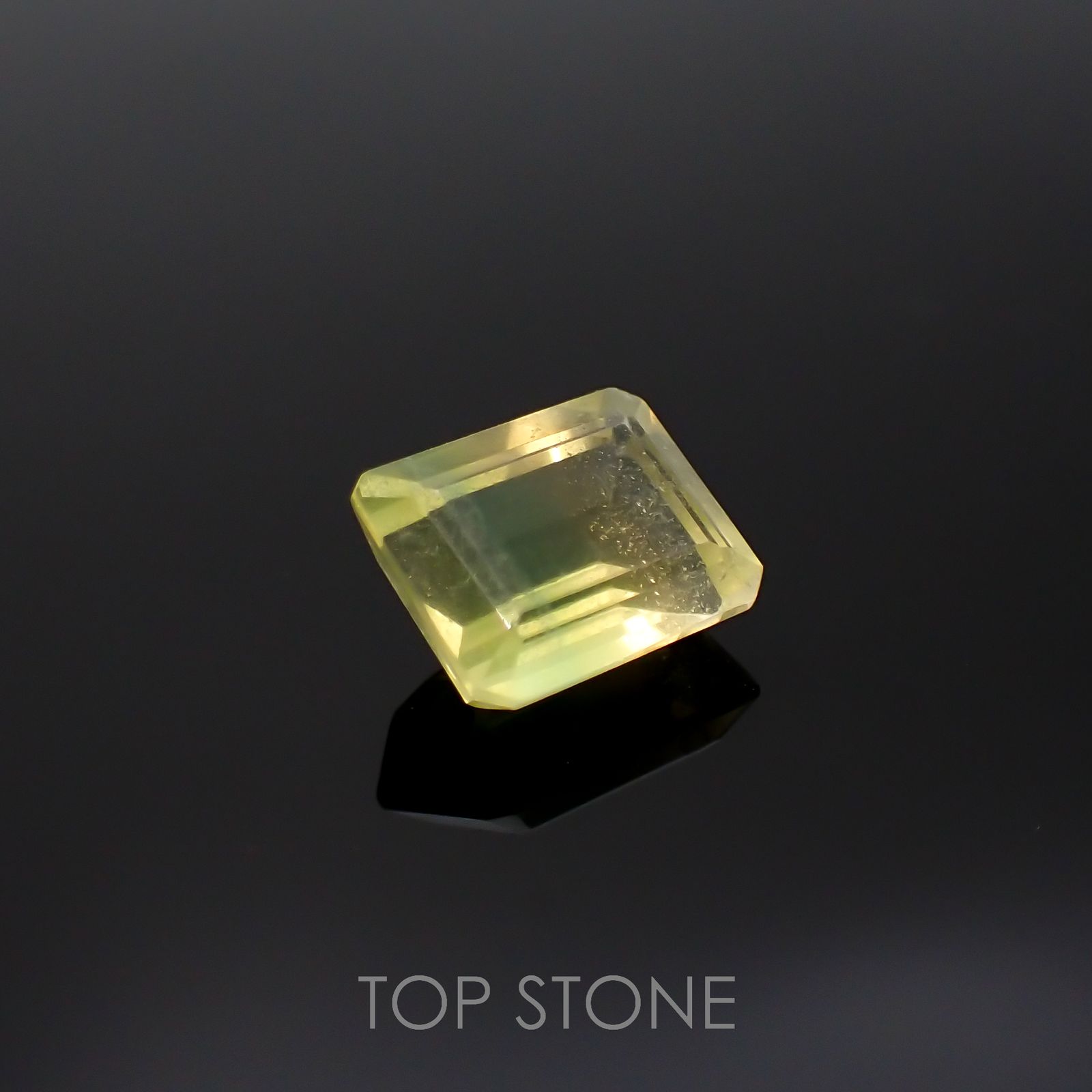 バイカラーフローライト ブラジル産 4.06ct[220917630]10x8.1mm前後