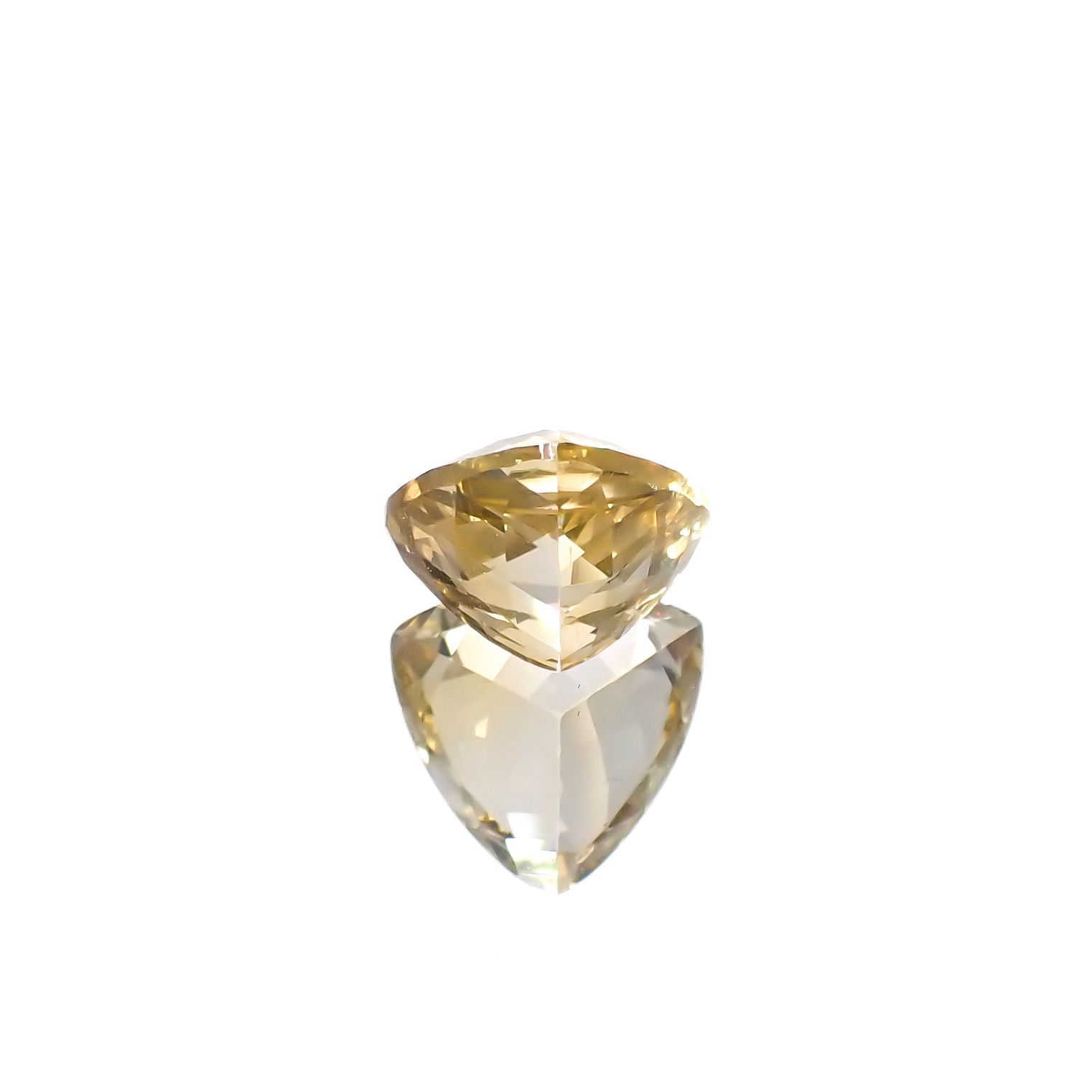 バライト(宝石名バライト)アメリカ・サウスダコタ州産 6.192ct ソ付(日独)[240327014]10.5x10.38mm前後