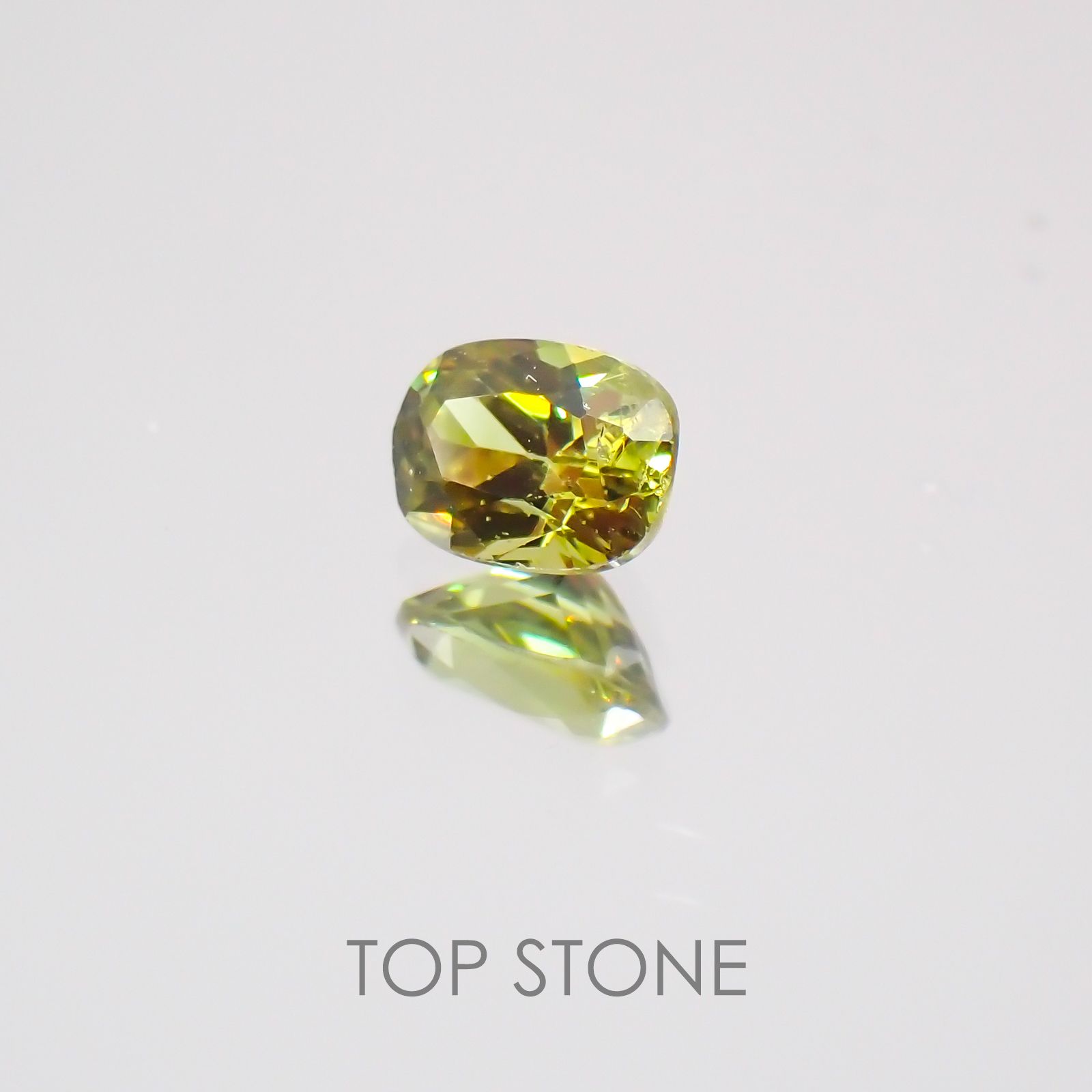 デマントイドガーネット(宝石名デマントイド・ガーネット) ナミビア産 0.25ct 識別済[21029898]4.1×3.1mm前後