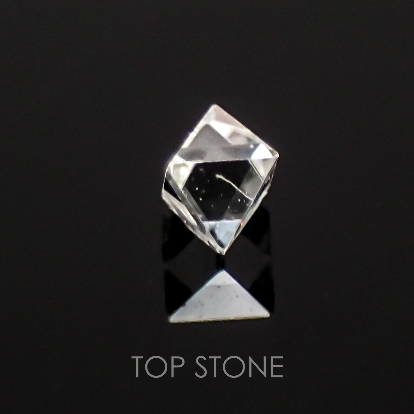 ソーヤブルダイヤモンド 原石 ロシア産 ルース 0.046ct[210310109]2.5×2mm前後