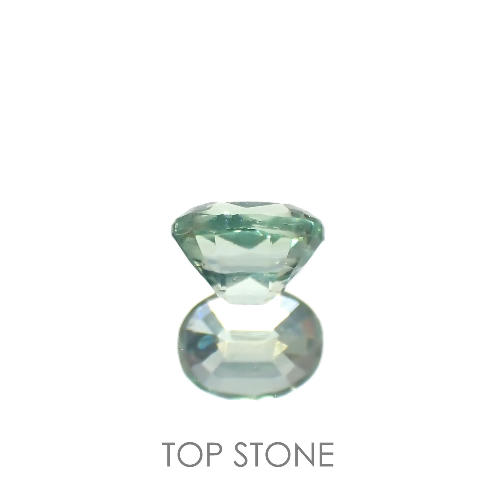 グリーンカイヤナイト(宝石名カイヤナイト)タンザニア産 0.27ct 識別済[220616674]4x3.1mm前後