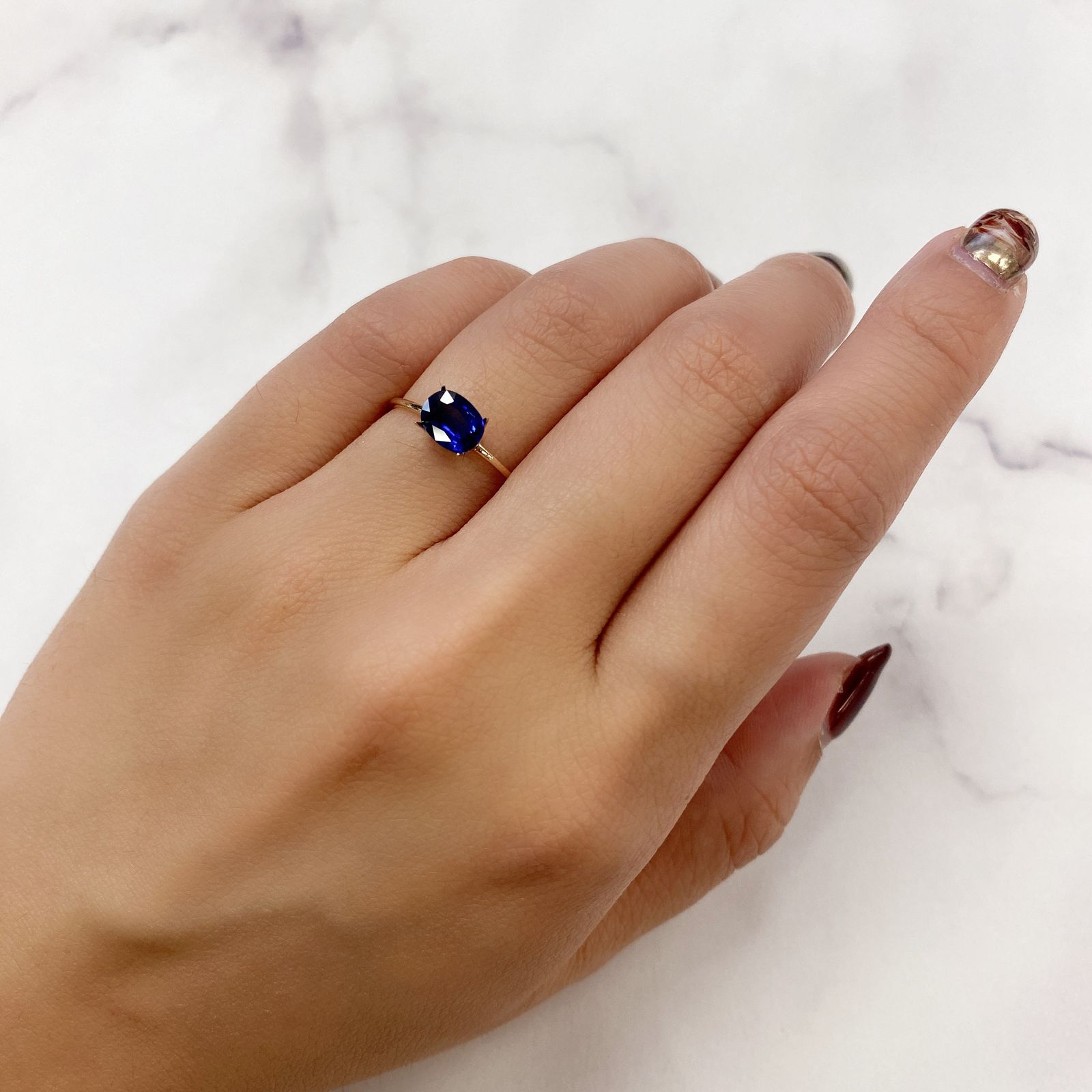 サファイア(宝石名サファイア)スリランカ産 0.97ct 識別済[220717115]6.9x5.3mm前後