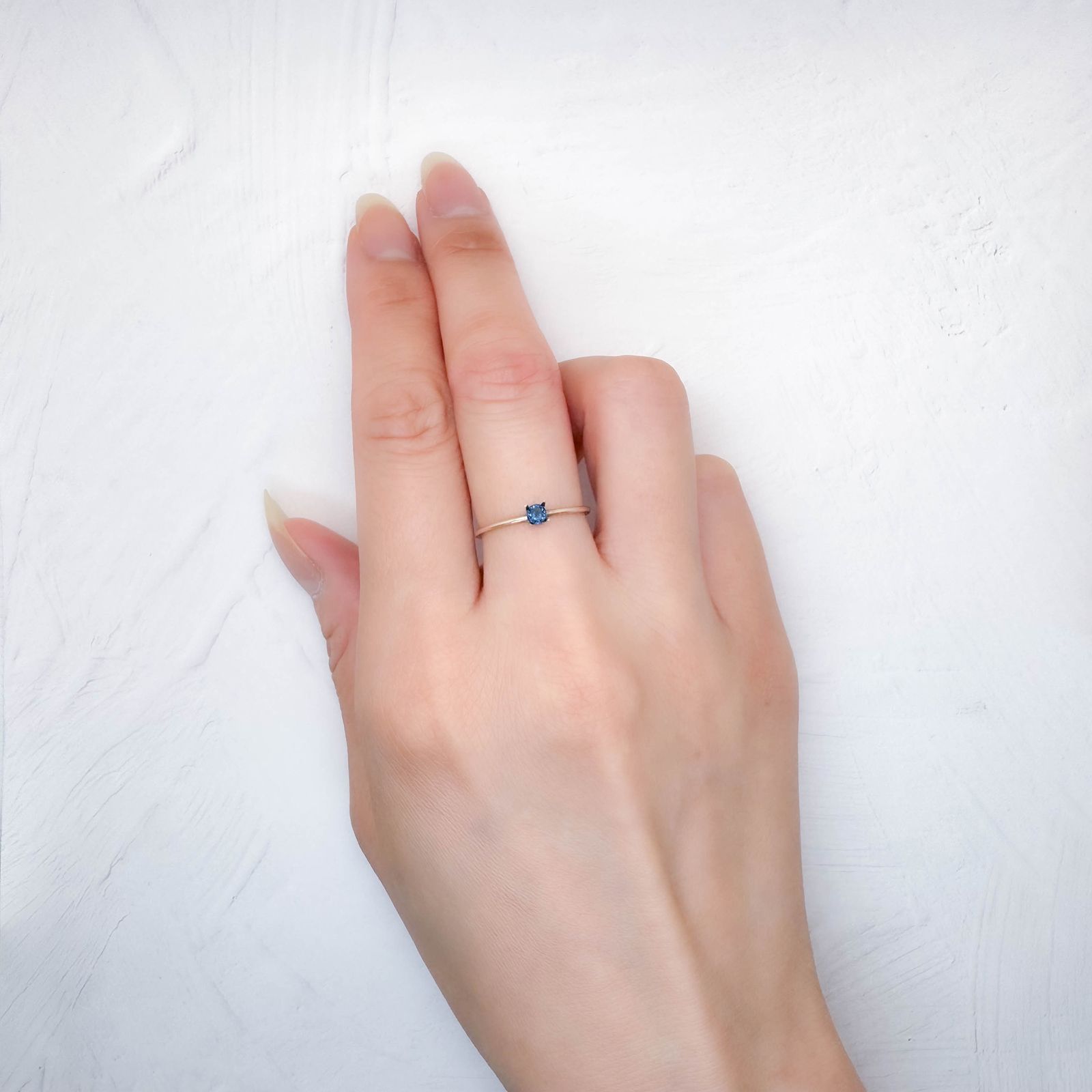 ガーナイト ナイジェリア産 0.15ct / 2.9x2.9mm前後 [250730654]