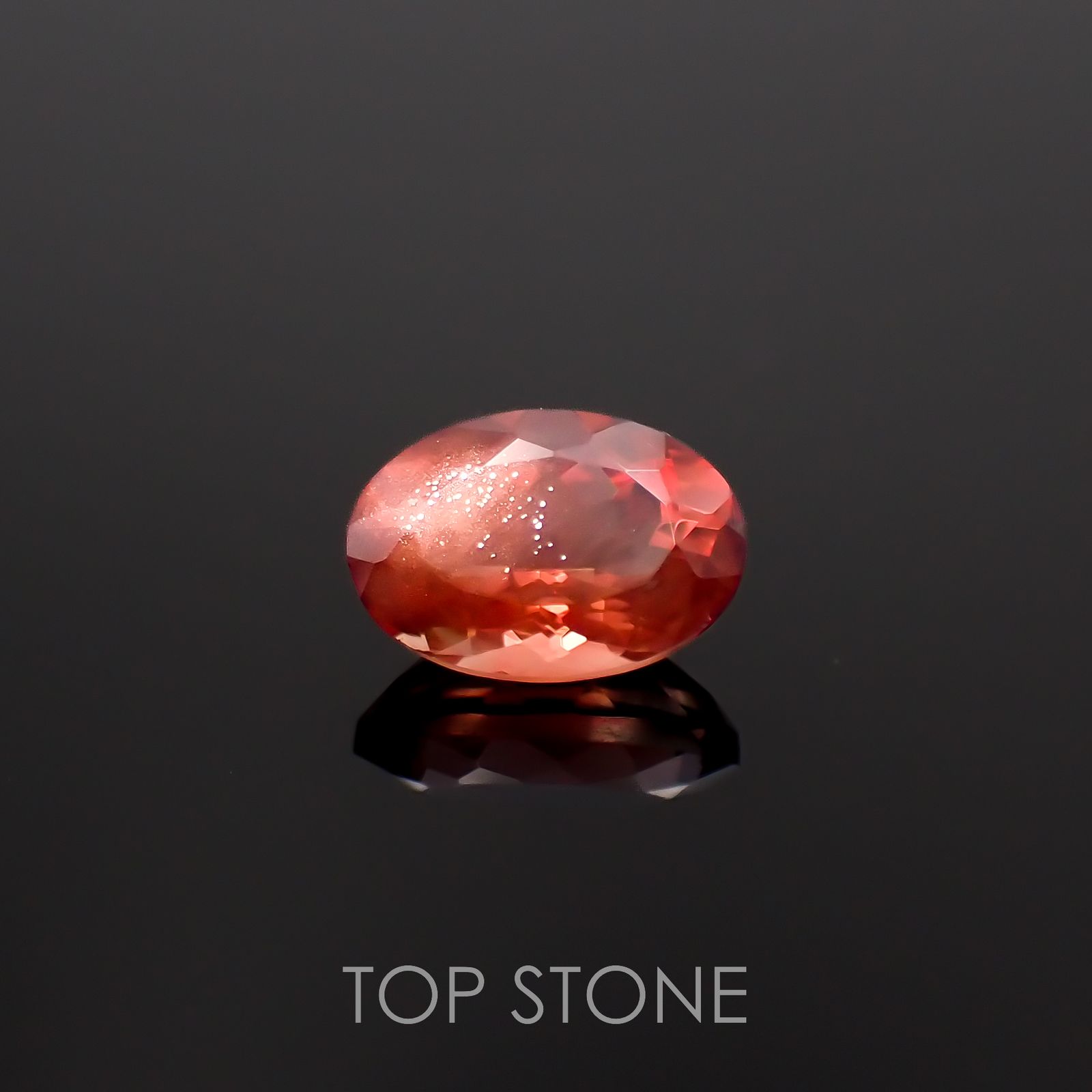 オレゴンサンストーン アメリカ・オレゴン州産 1.43ct[230119980]8.8x6.2mm前後