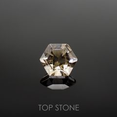 ◇ヘキサゴンカット◇ルチルクォーツSA ブラジル産 ルース 0.51ct[210611302]5×5mm前後