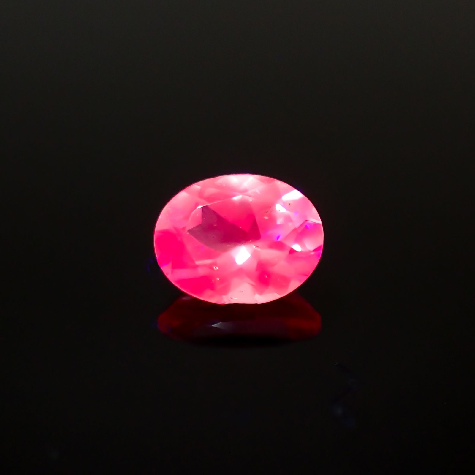 シルキーピンクスピネル タンザニア産 0.40ct [230421567]5x4mm前後