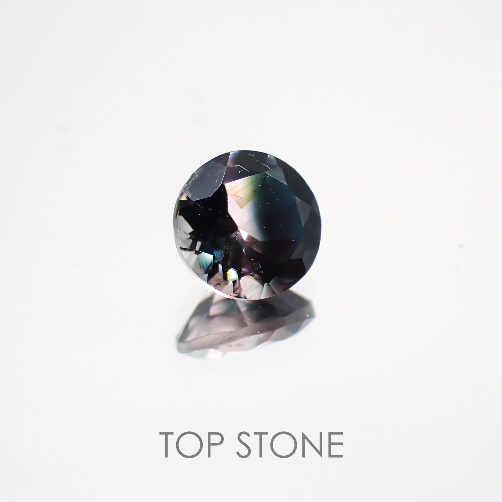 バイカラートルマリン(宝石名バイカラー・トルマリン) ブラジル/アフリカ産 0.49ct 識別済[210410459]5.1×5mm前後