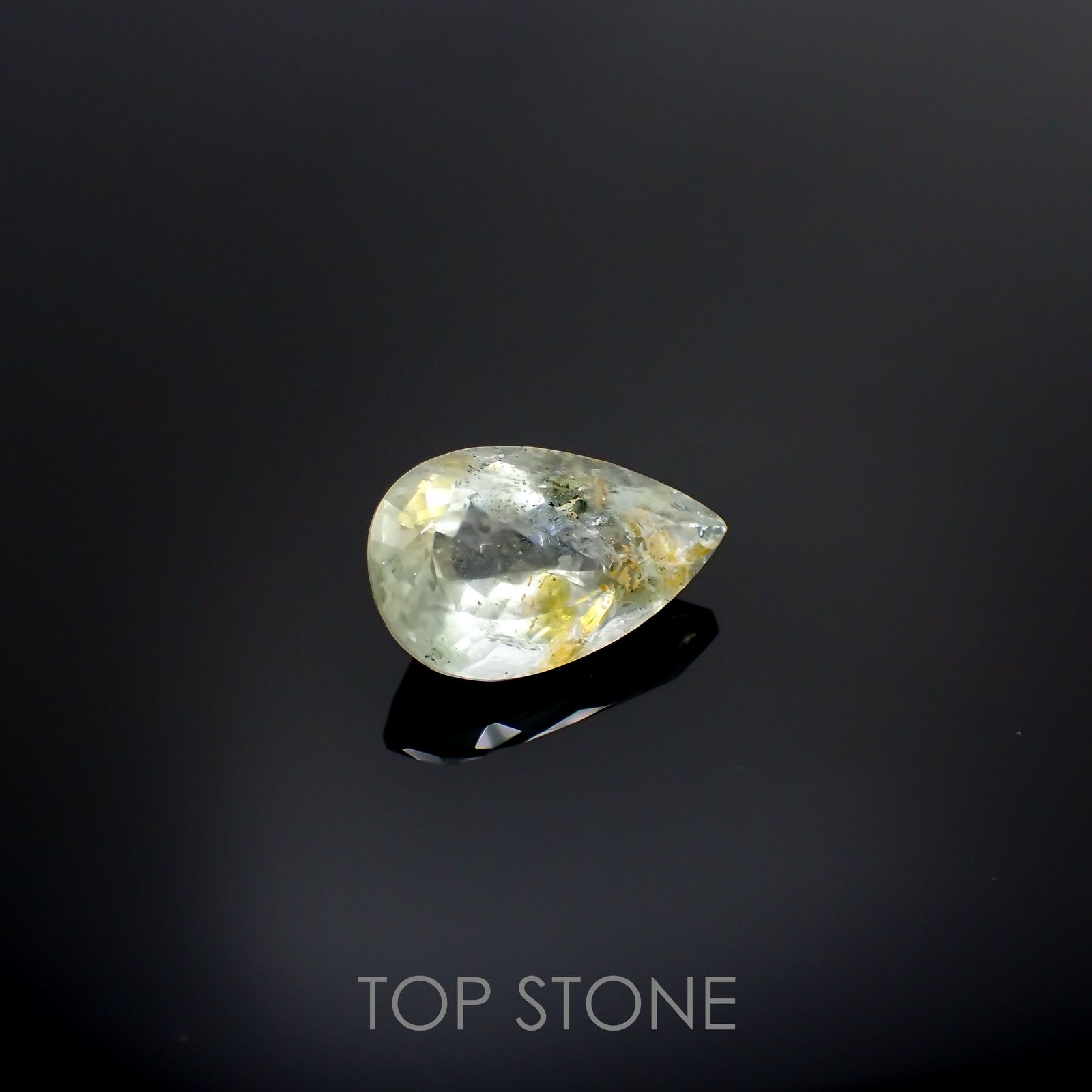 オーロラアクアマリン(宝石名シーン・アクアマリン) ブラジル産 8.991ct ソ付(彩珠)[210812719]18.7×11.3mm前後