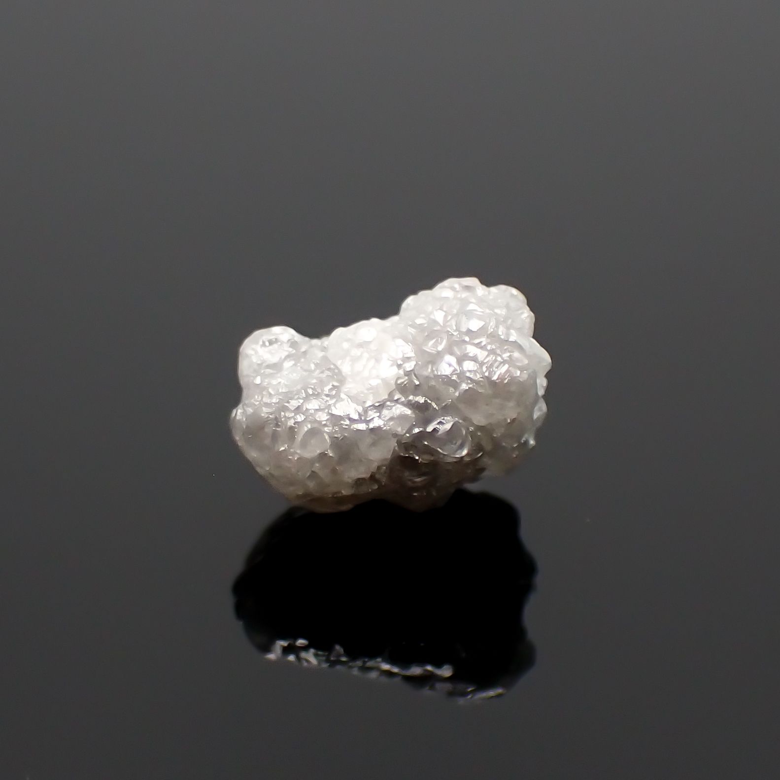ダイヤモンド 原石 1.97ct[230923341]7.9x5.5mm前後