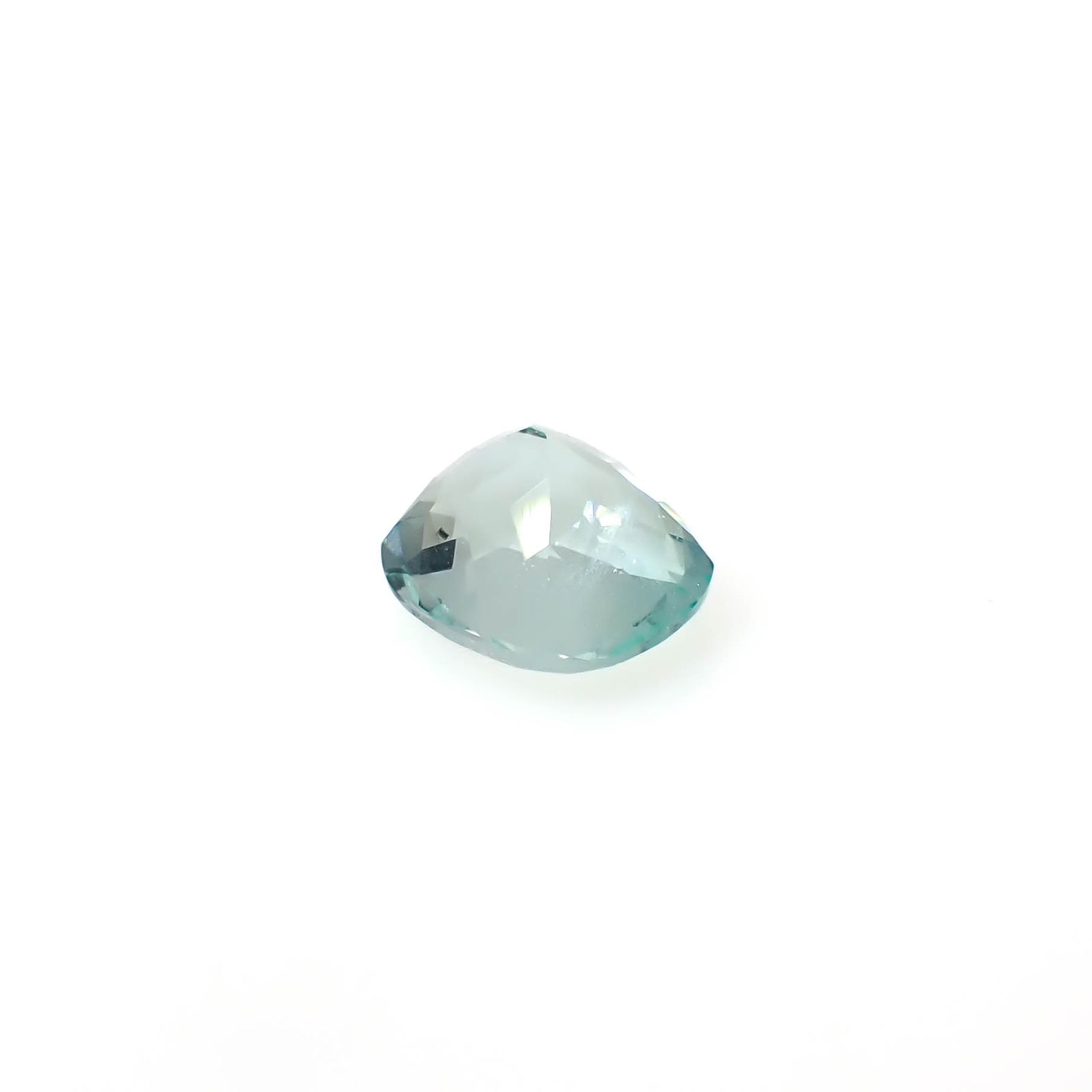 フローライト フルオレッセンス ジンバブエ産 1.85ct [250630513]7.7x6.9mm前後