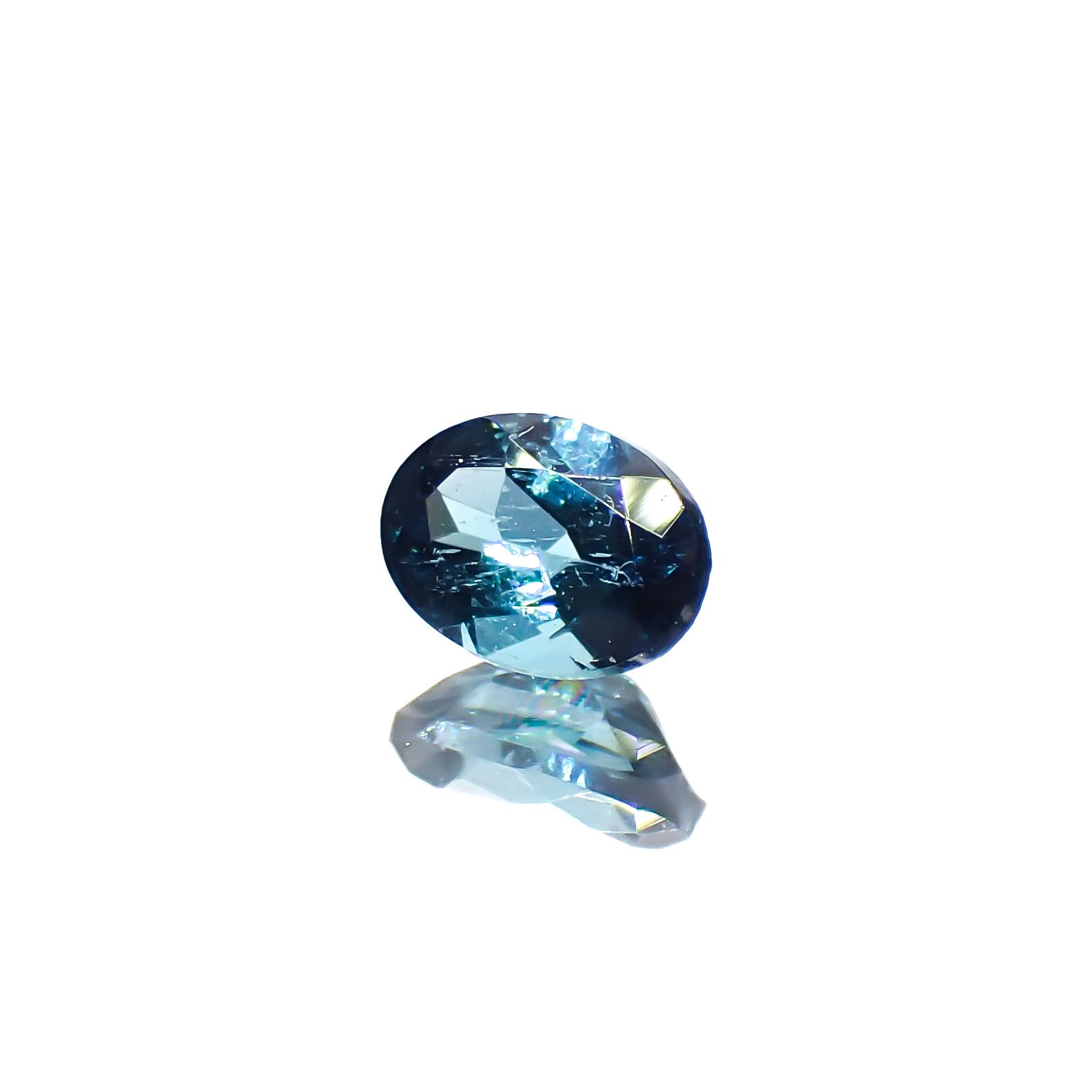 ブルートルマリン ブラジル産 0.16ct[240628019]3.8x2.8mm前後