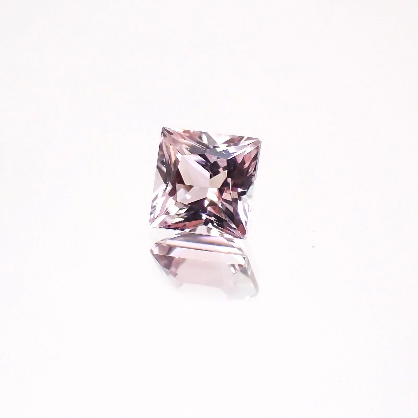 ◇プリンセスカット◇ピンクトルマリン(宝石名トルマリン)ブラジル産 0.79ct 識別済[231225189]5x5mm前後