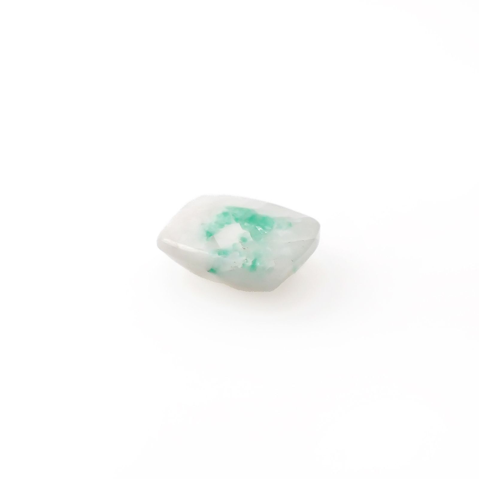 マトリックスエメラルド(エメラルドインクォーツ/フェルドスパー) ブラジル産 2.58ct[240326490]9.6x8.2mm前後