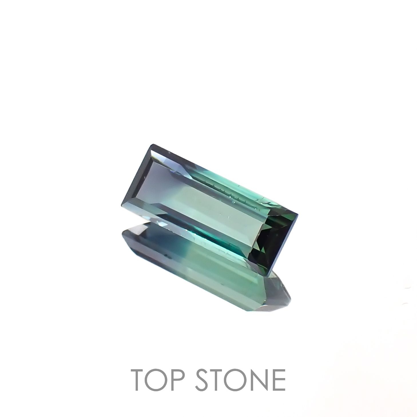 バイカラートルマリン コンゴ民主共和国産 1.10ct[230220533]9.5x3.8mm前後