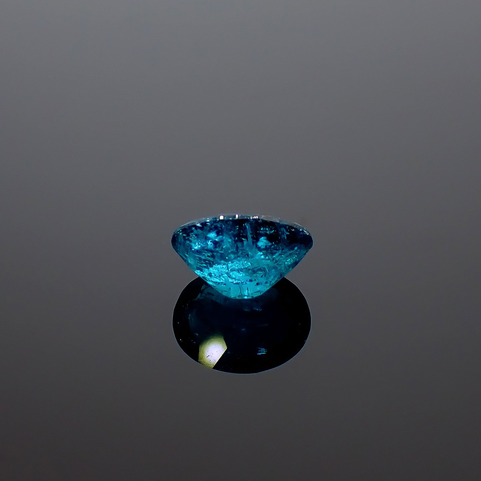 パライバトルマリン(宝石名トルマリン/別名パライバ・トルマリン)エチオピア産 GIA鑑付 1.24ct / 7.85x6.19mm前後 [260933198]