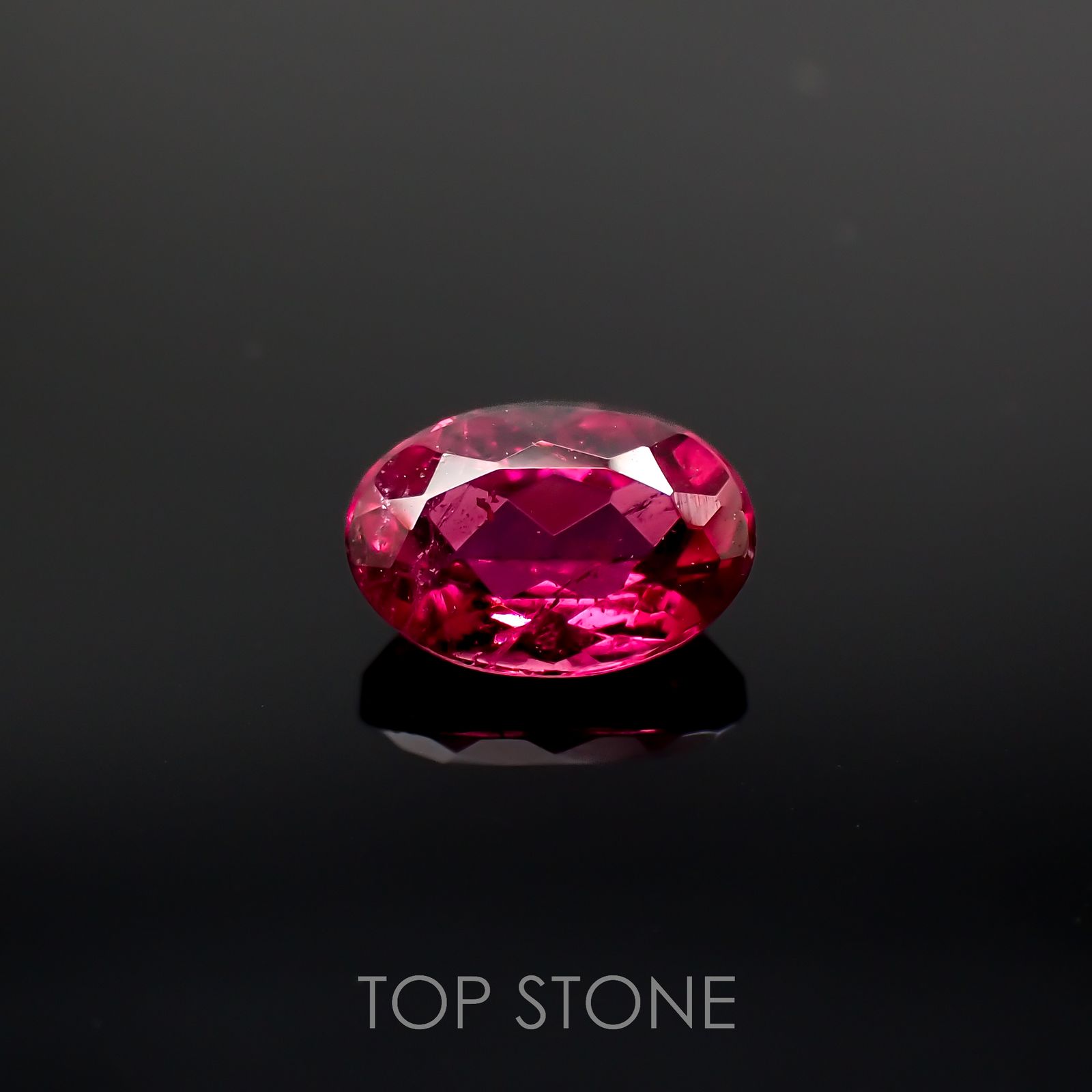 ルベライト ブラジル・ミナスジェライス州産 0.50ct[221018207]5.9x4mm前後
