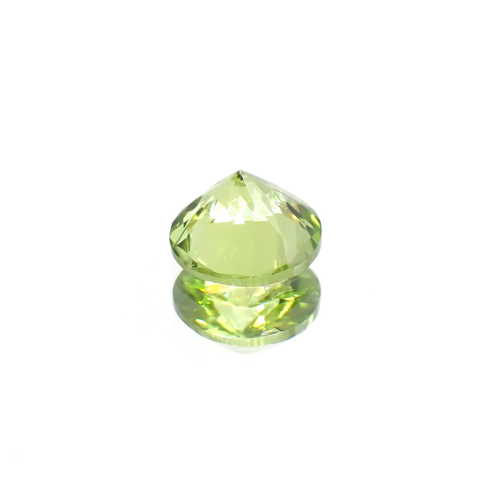 ペリドット(宝石名ペリドット) パキスタン産 識別済 1.05ct / 6.3x6.3mm前後 [210813075]