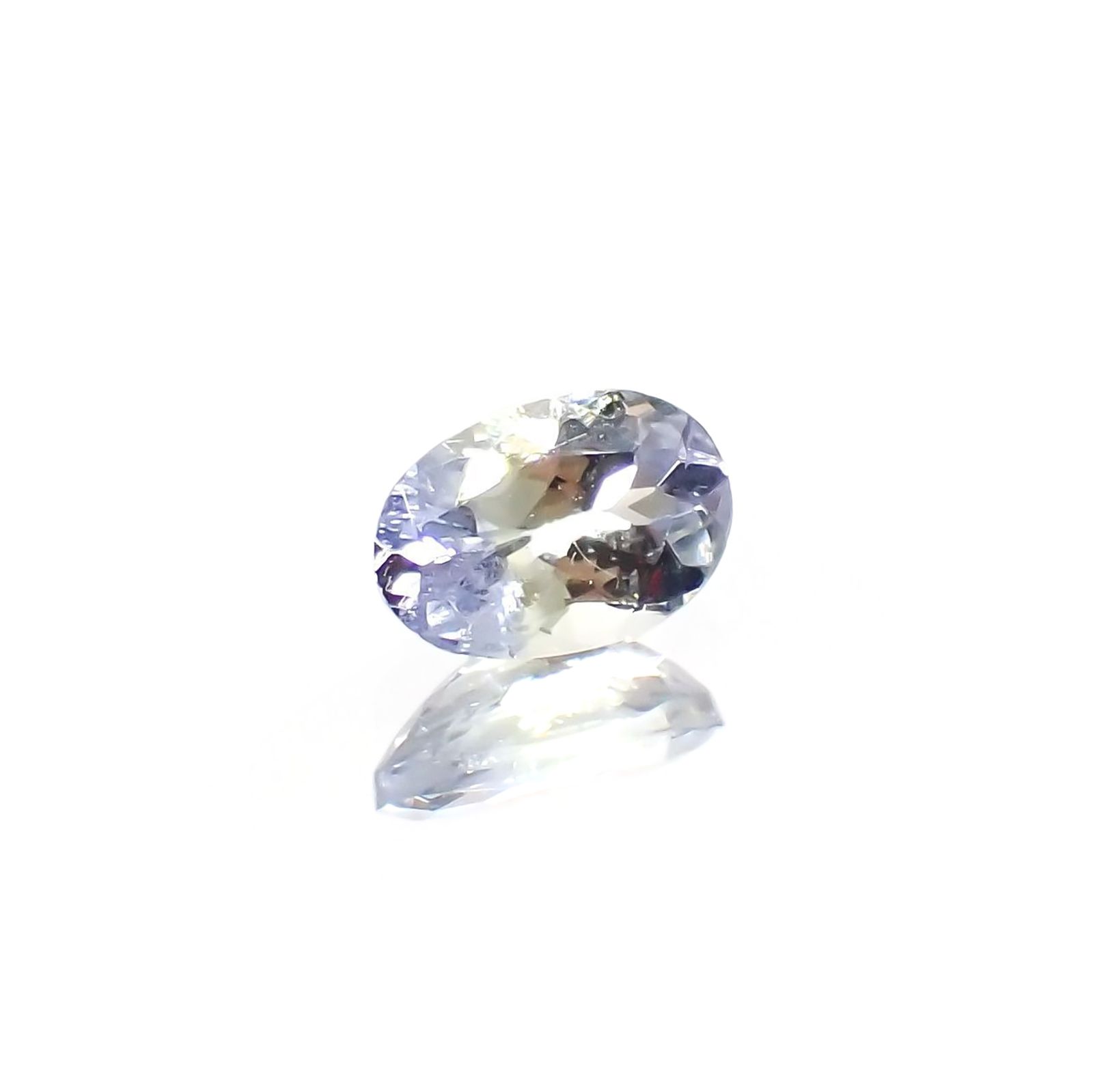 バイカラータンザナイト(宝石名ゾイサイト)タンザニア産 識別済 0.49ct / 6.1x4.1mm前後 [220515898]