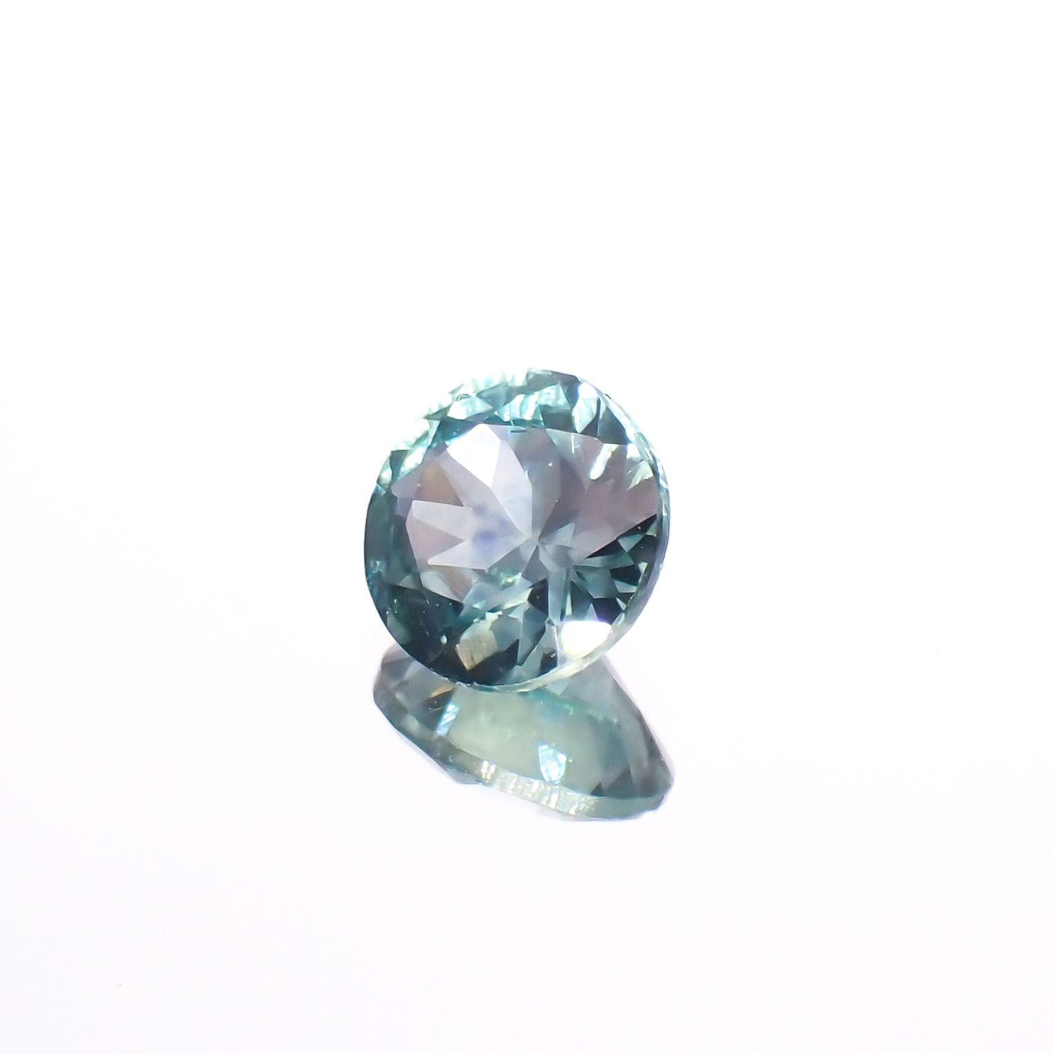 モンタナサファイア アメリカ・モンタナ州産 0.57ct[230321132]5x5mm前後