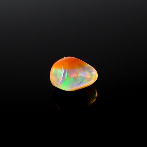 ファイヤーオパール 原石 メキシコ産 0.84ct[240125271]6.5x4.9mm前後