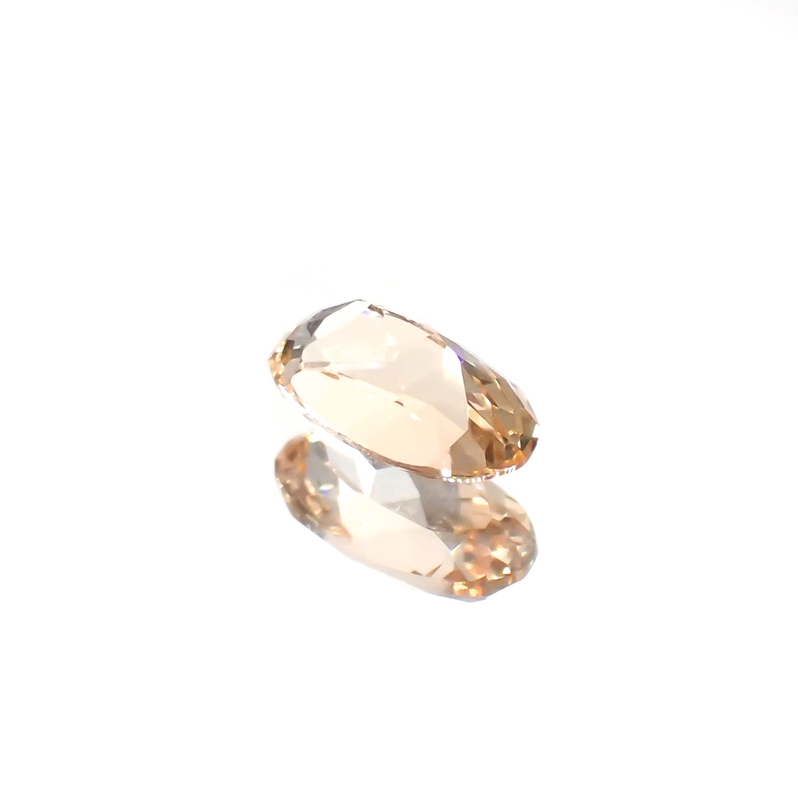インペリアルトパーズ(宝石名トパーズ)ブラジル産 0.72ct 識別済[220114949]7.3x4mm前後