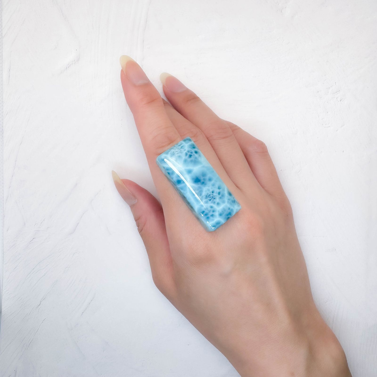 ラリマー ドミニカ共和国産 89.56ct / 38.8x18mm前後 [250630548]