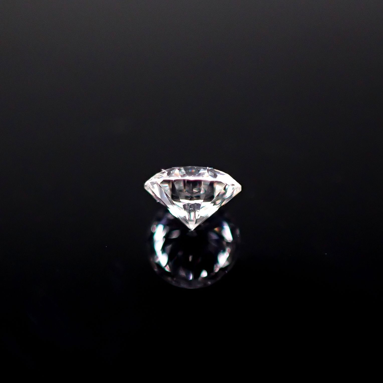 ダイヤモンド SI1-VS ハート&キューピッド 0.064ct / 2.5x2.5mm前後 [251031180]