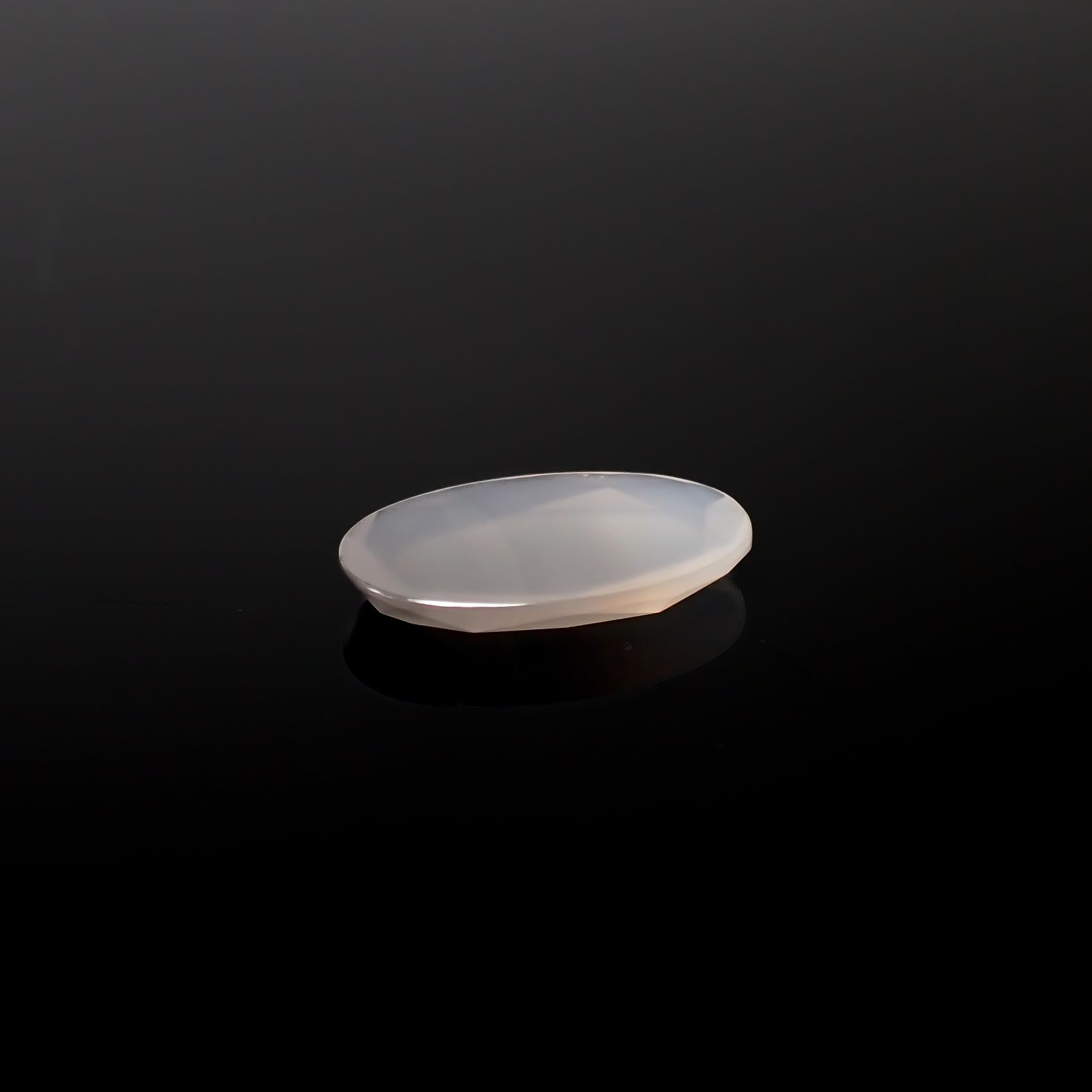 アイリスカルセドニー ブラジル・ミナスジェライス州産 6.40ct[240527807]20.6x12.6mm前後