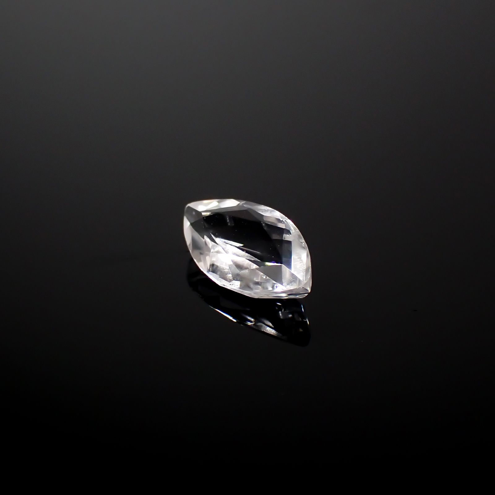 フェナカイト ブラジル産 0.82ct[240226272]9.4x5mm前後
