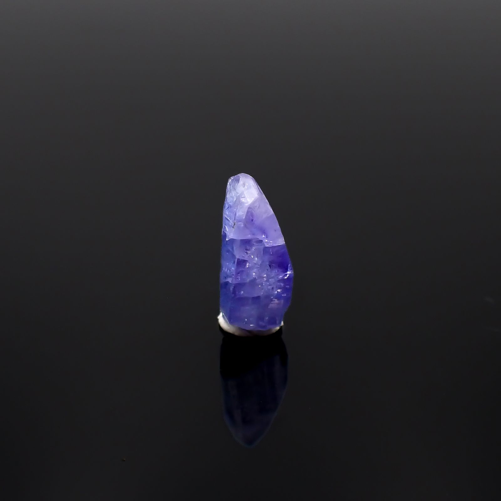 タンザナイト 原石(宝石名タンザナイト)タンザニア産 3.50ct 識別済[231224912]13.3x4.6mm前後