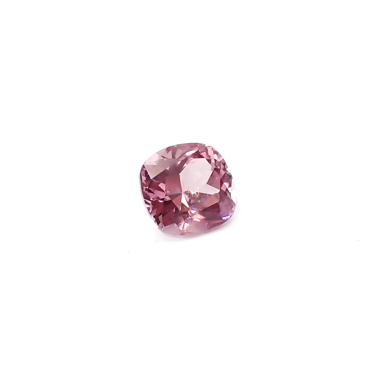 ドラゴンガーネット(宝石名パイロープ スペサルティン・ガーネット)タンザニア産 彩珠鑑付 1.514ct / 6.85x6.38mm前後 [260532236]