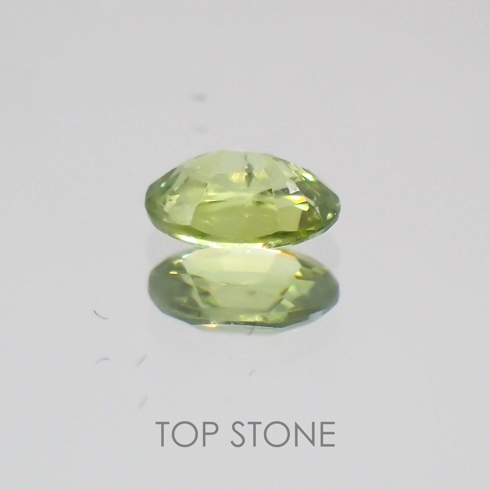 デマントイドガーネット ナミビア産 ルース 0.19ct[21069888]4.2×2.9mm前後