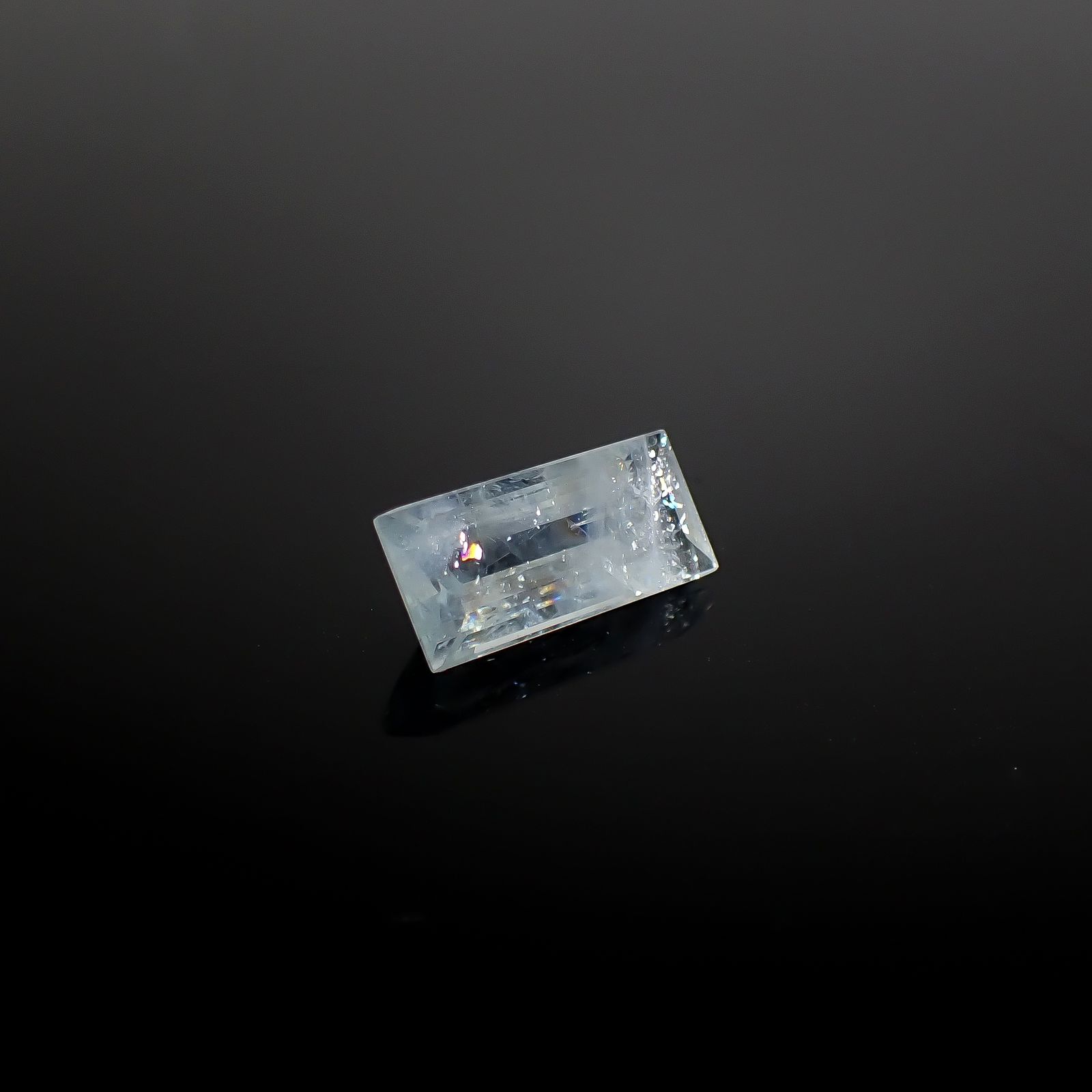 イリデッセンスアクアマリン ブラジル産 2.12ct [250730715]11.7x5.6mm前後