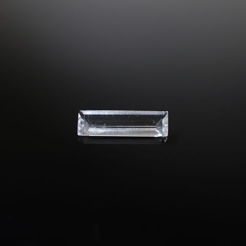 ナトロライト(宝石名ナトロライト)アメリカ・ニュージャージー州産 1.550ct ソ付(日独)[250229897]16.22x4.72mm前後