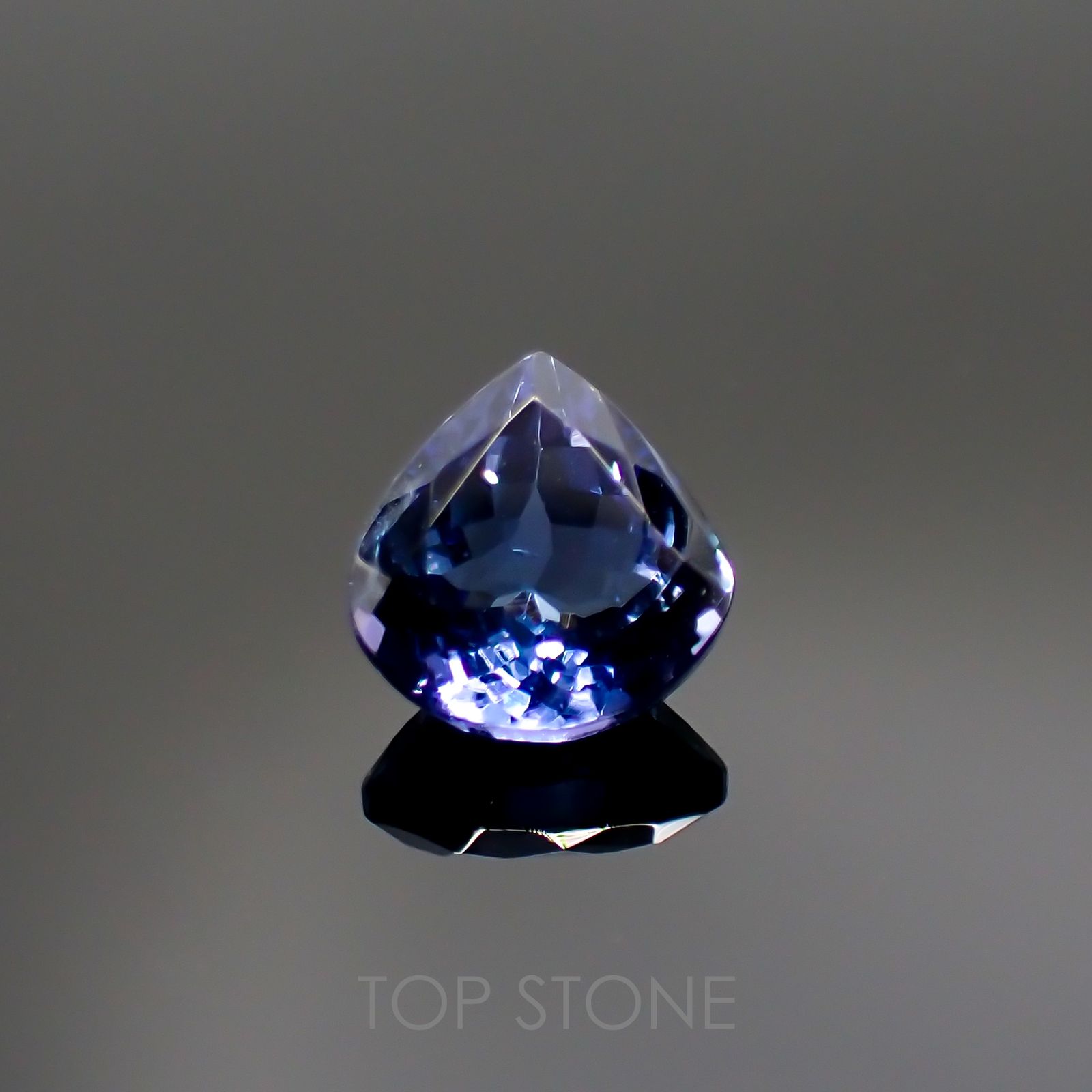 バイカラータンザナイト(宝石名タンザナイト) タンザニア産 1.466ct ソ付(彩珠)[210410570]7.2×7mm前後