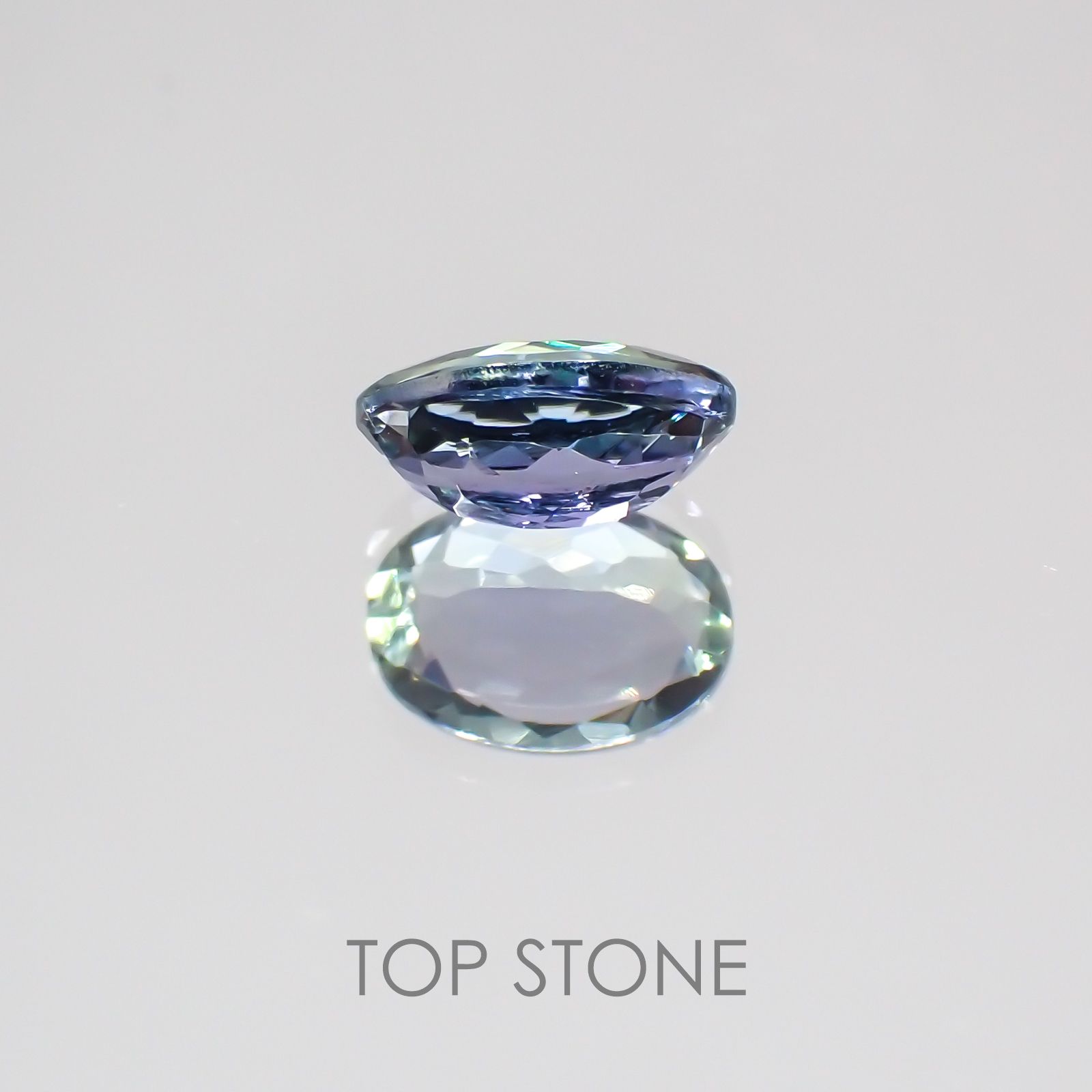 バイカラータンザナイト タンザニア産 ルース 0.87ct[210210050]6.9×5mm前後
