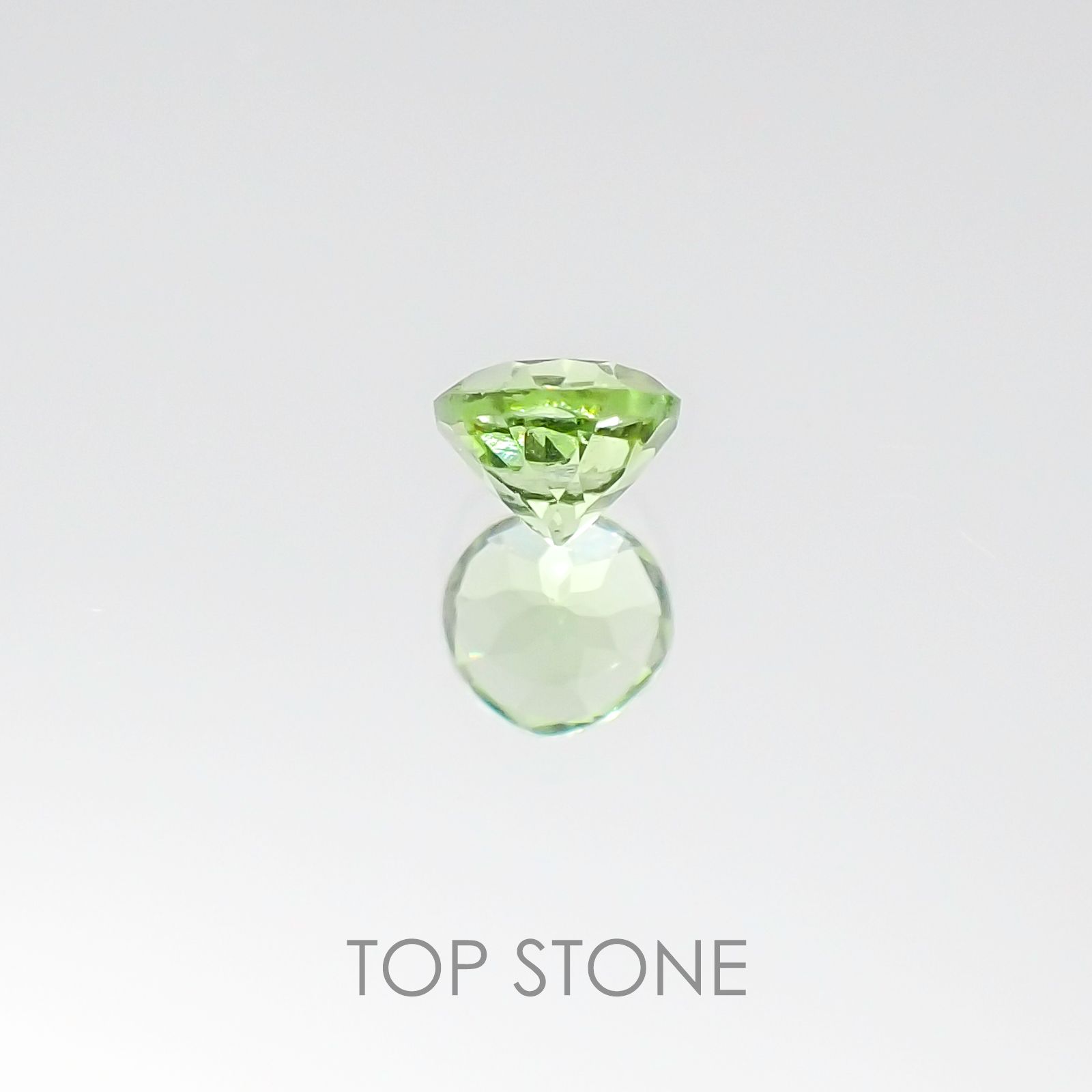 ミントガーネット ケニア産 ルース 0.32ct[20106119]3.9×3.8mm前後