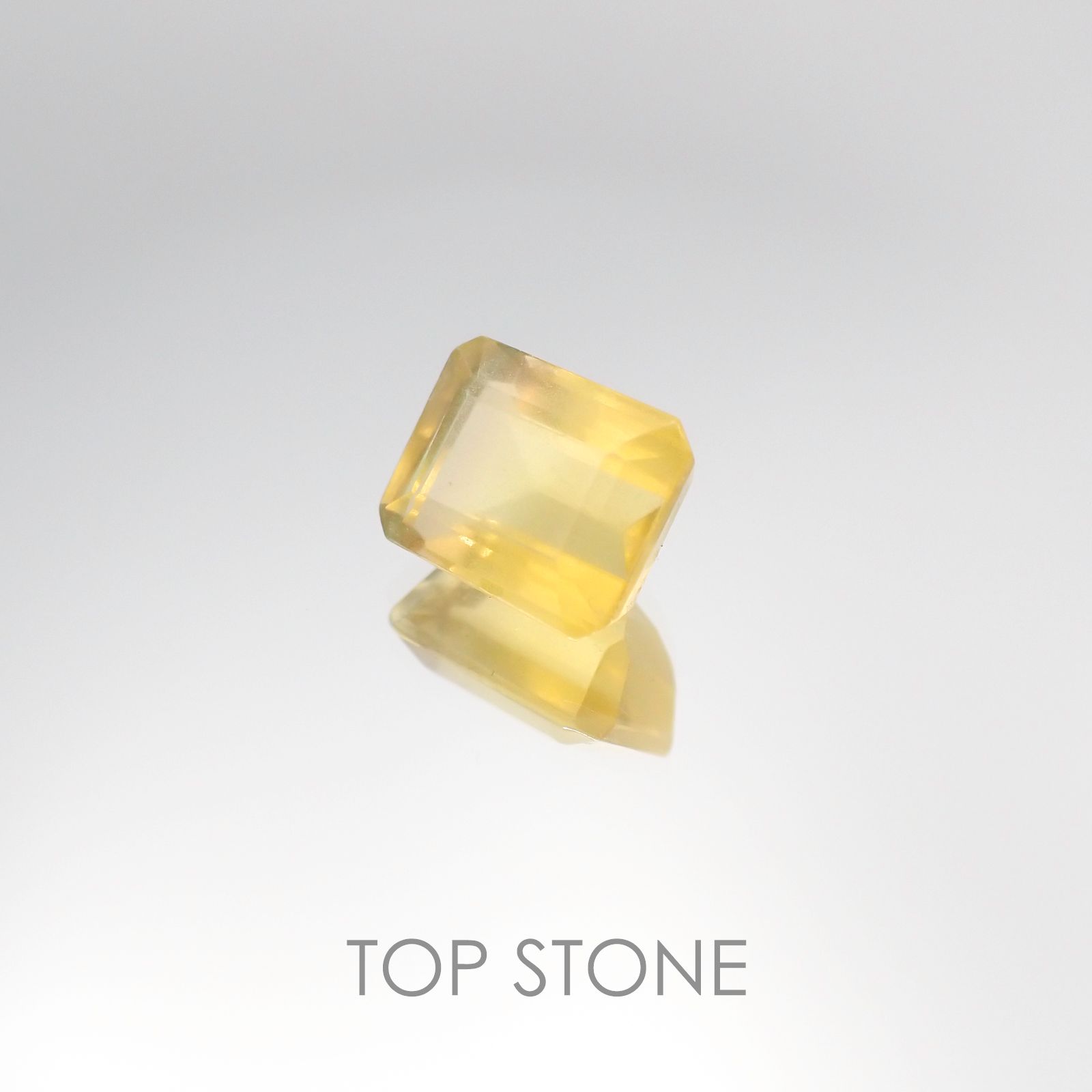 バイカラーフローライト ブラジル産 ルース 3.29ct[20106381]9×7mm前後