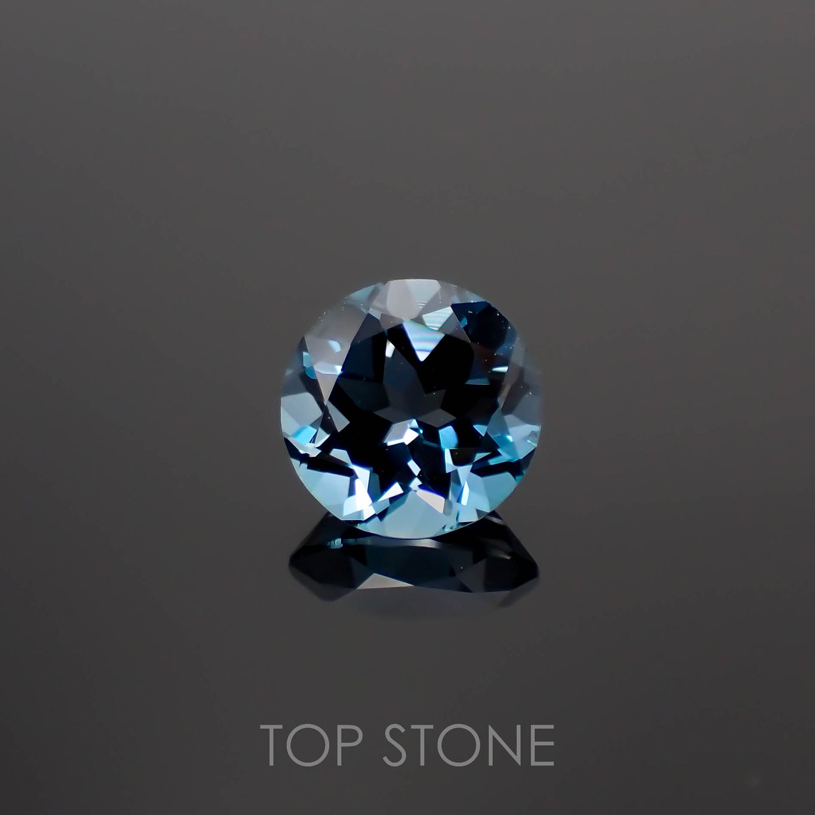 ロンドンブルートパーズ ブラジル産 1.46ct[221219309]6.9x6.9mm前後