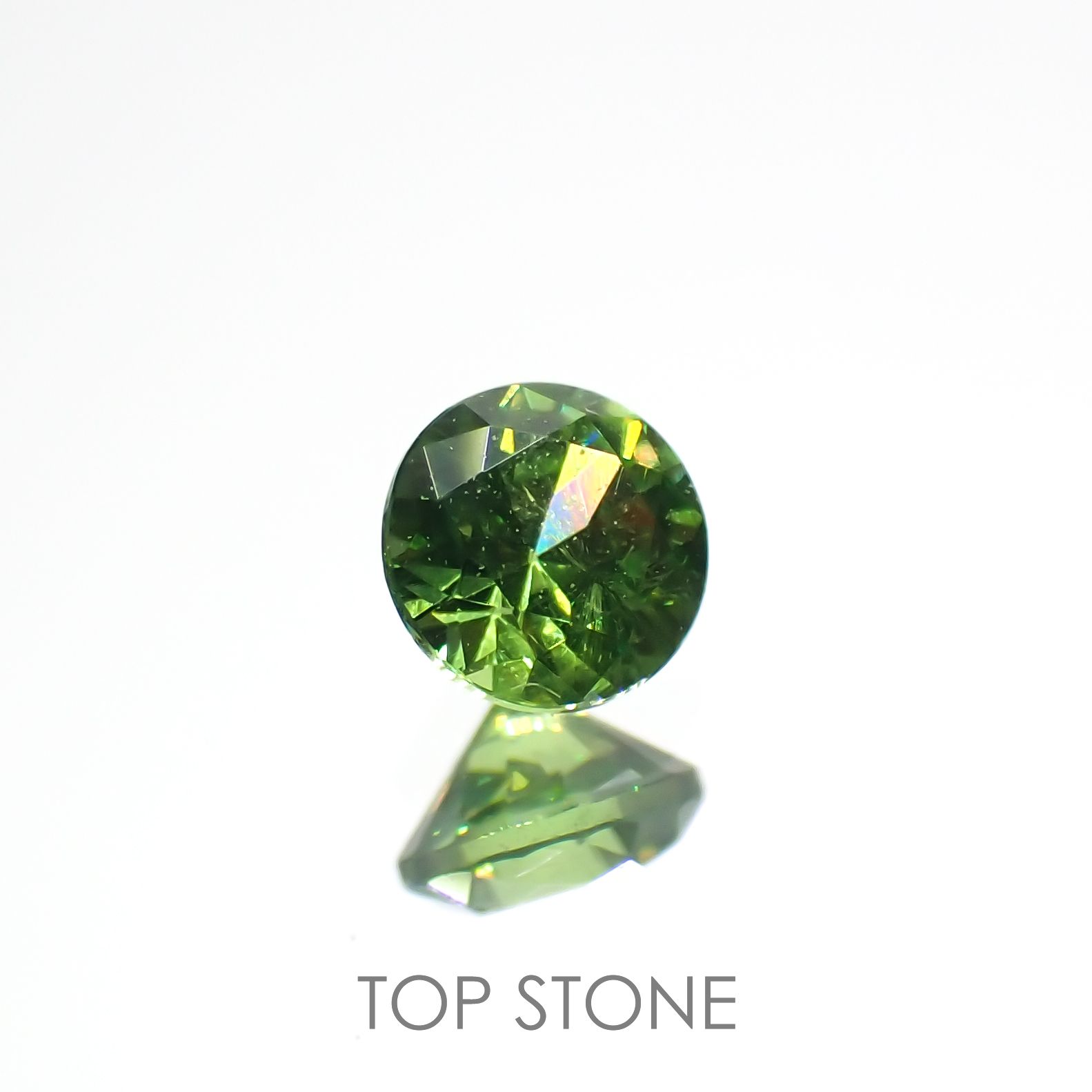 デマントイドガーネット ロシア産 0.14ct[221018229]3x3mm前後