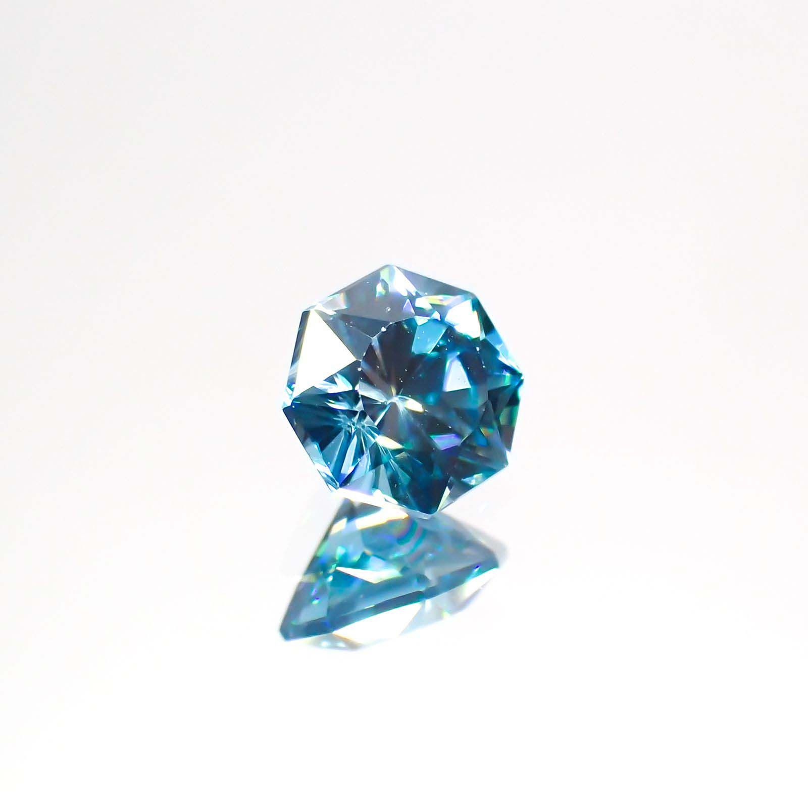 ◇オクタゴンカット◇ブルージルコン(宝石名ジルコン)カンボジア産 0.76ct 識別済[220113997]5x4.9mm前後
